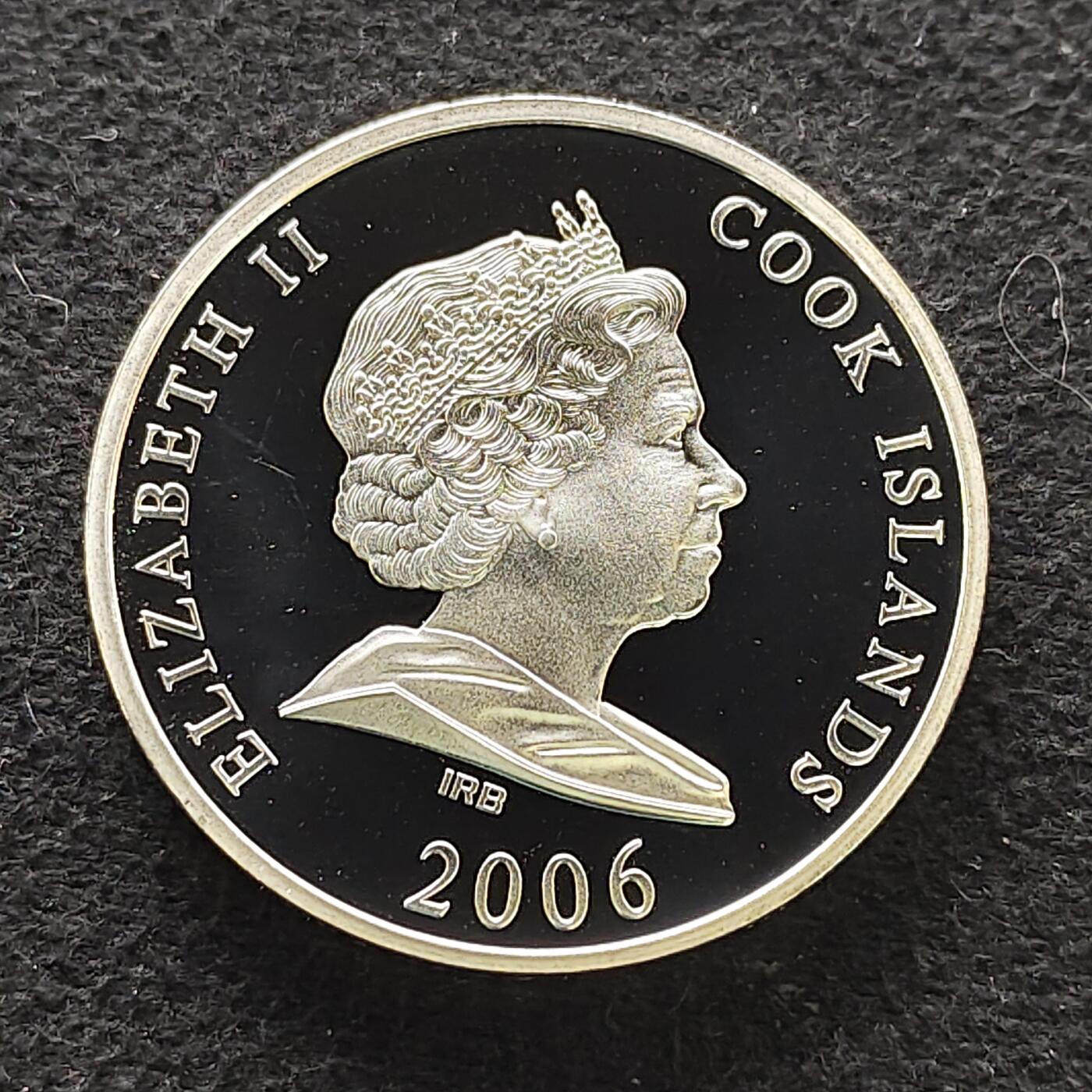 【全场包邮】纯粹捡漏拍483场（免费代拍第20场） 【少见】库克群岛2006年10元世界奇迹建筑系列德国新天鹅堡（38.6毫米31.1克）精制克朗型纪念银币-含镀金建筑插件-量5000