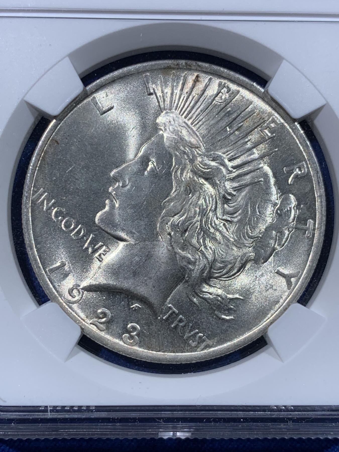 《竞宝斋》第443场 周日，周一，2场连拍 （全场包邮） NGC MS64 美国1923年和平一元银币