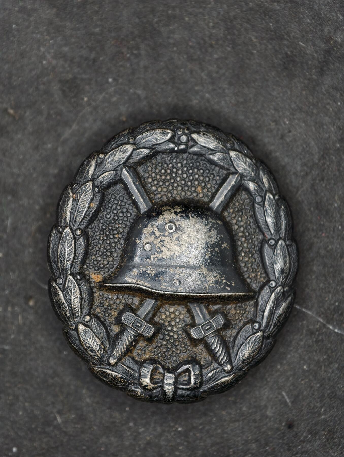 凯旋世界勋赏（第20期）（欢迎送拍）（对拍品有疑问请询问客服，不接受到手刀，出价默认拍品品相。请认真阅读拍卖规则！出价默认已认可！）（收到货请录制开箱视频，无视频概不处理问题。） 德国一战黑战伤