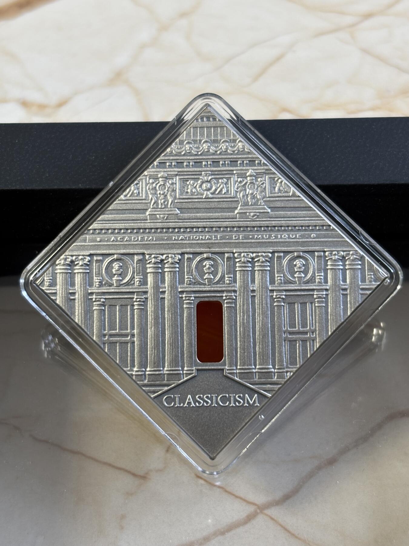 第183期拍卖 纽埃2014年 艺术改变世界 古典主义建筑 纪念银币 ，999银，28.28克，发行3333枚