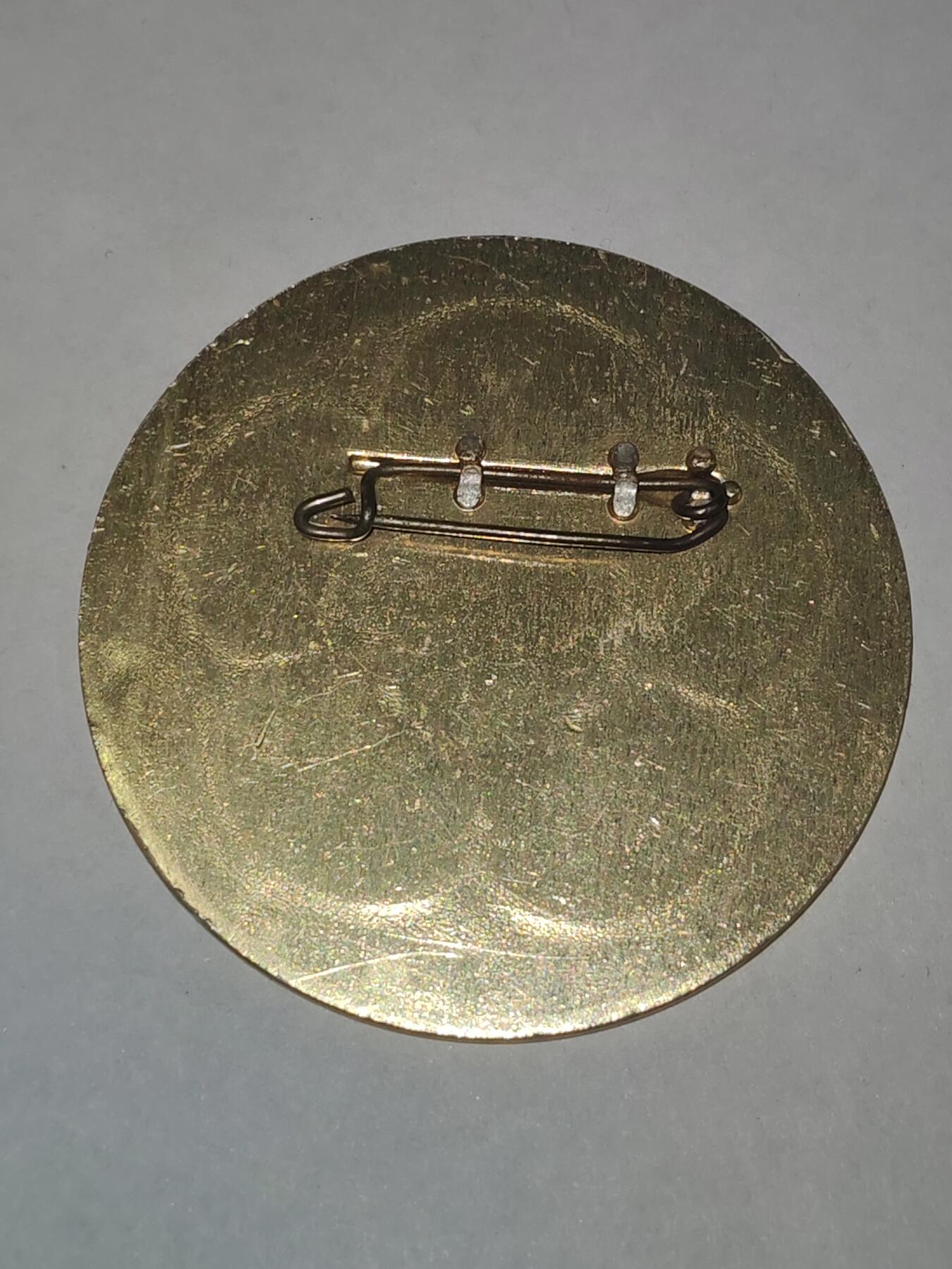 韵星假日拍卖第三十一期 -- Rimey Holidays Auction 31 世界青年与学生联欢节纪念徽章