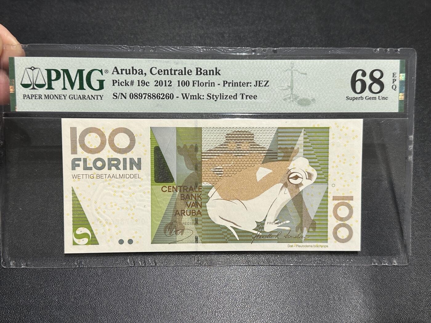 《外钞收藏家》第五百九十期（欧洲强钞、港币、硬通货及丰富裸币大拍场）（本平台长期征集拍品、欢迎藏友们联系合作） 2012年阿鲁巴100福林 PMG68 高分