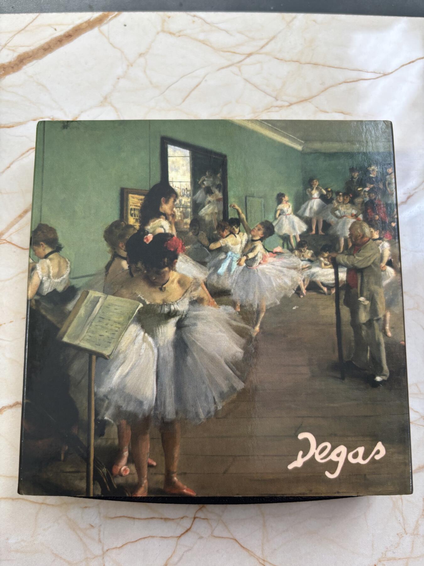 第184期拍卖 纽埃2021年世界名画系列德加《舞蹈课》1盎司银币，999银，发行999枚，有氧化点，