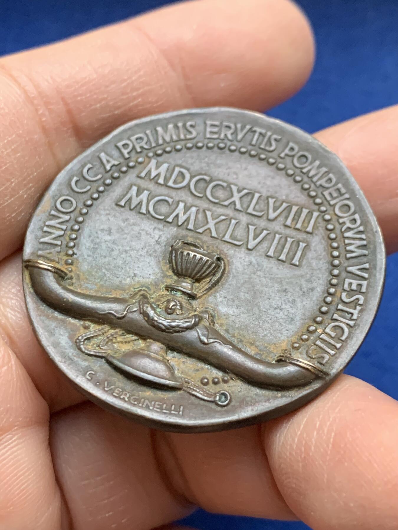 《竞宝斋》第443场 周日，周一，2场连拍 （全场包邮） 比利时工艺博览会纪念铜章 28.25克 40.1mm 双面超高浮雕 非常少见的品种