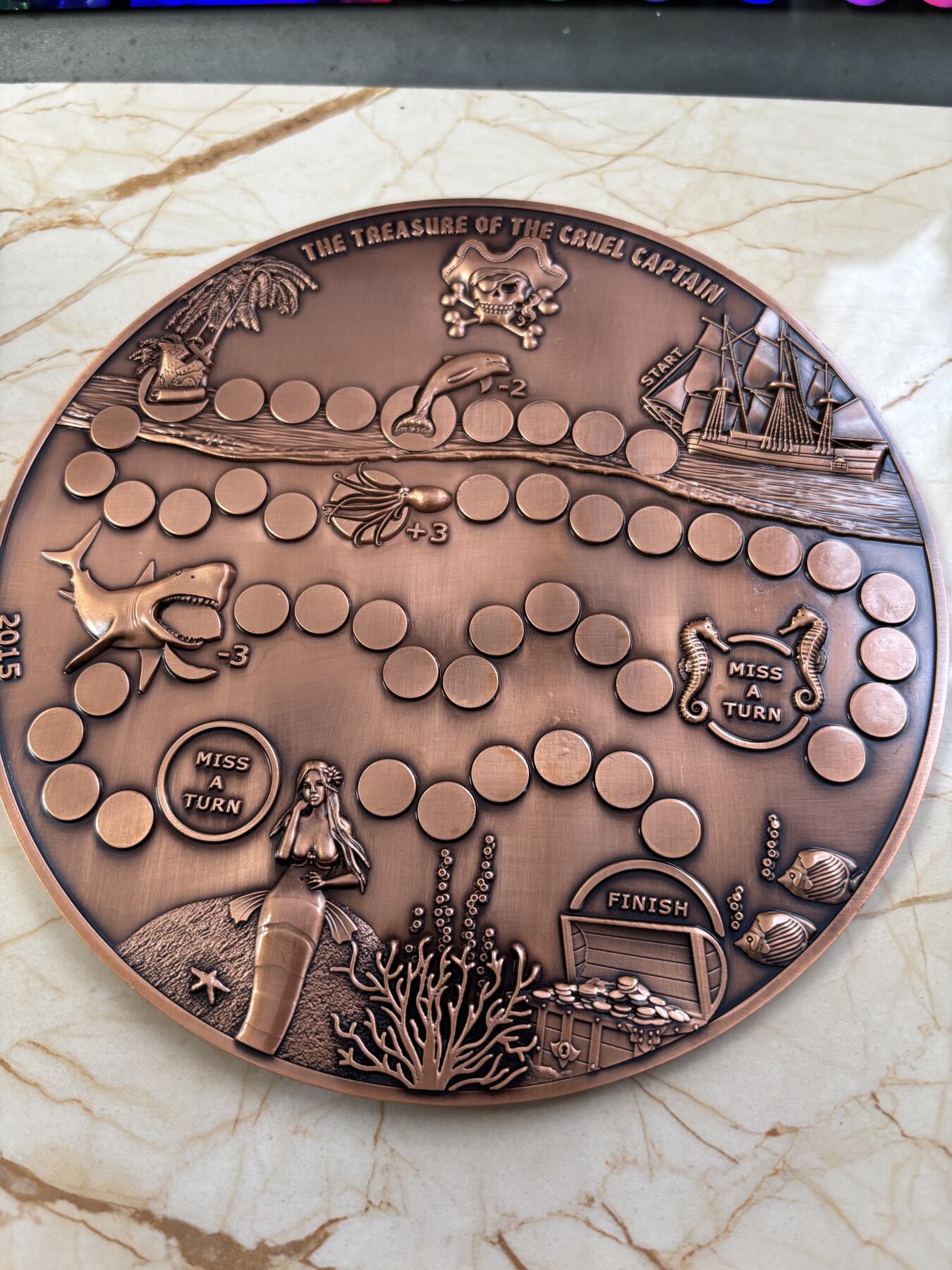 第184期拍卖 帕劳2015年寻找海盗宝藏超大规格游戏棋纪念铜币带黑绒袋