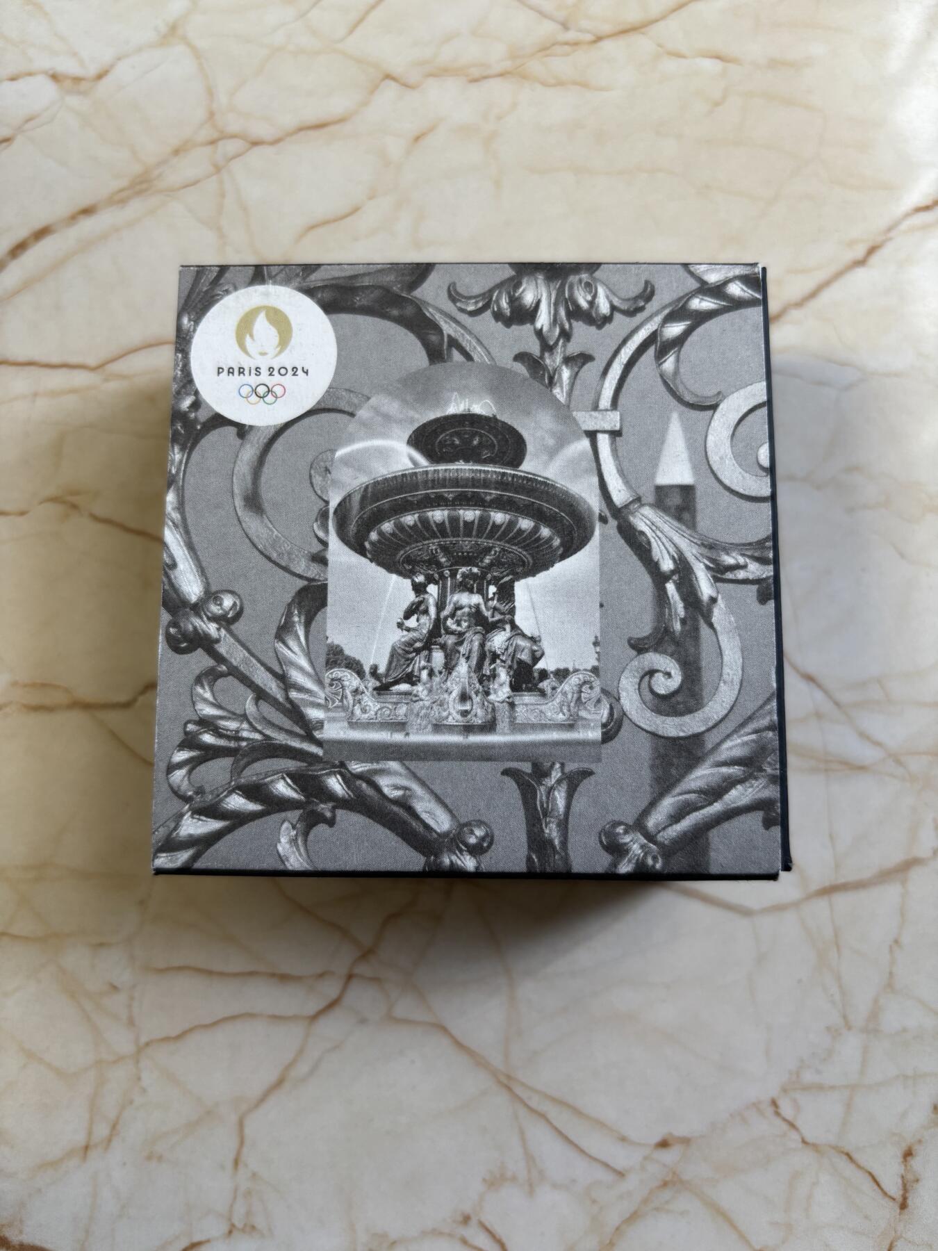 第183期拍卖 法国2022年巴黎奥运文化遗产协和广场方尖碑银币，999银，22.2克，发行7500枚，有氧化