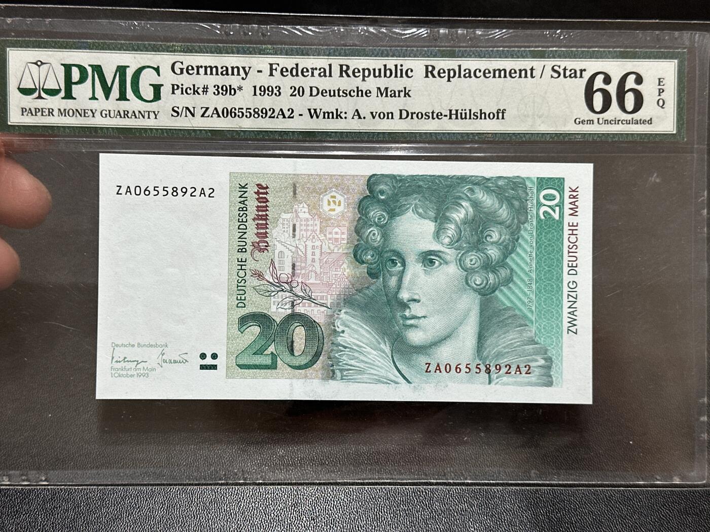 《外钞收藏家》第五百九十期（欧洲强钞、港币、硬通货及丰富裸币大拍场）（本平台长期征集拍品、欢迎藏友们联系合作） 1993年德国末版20马克 PMG66 补号 无47靓号