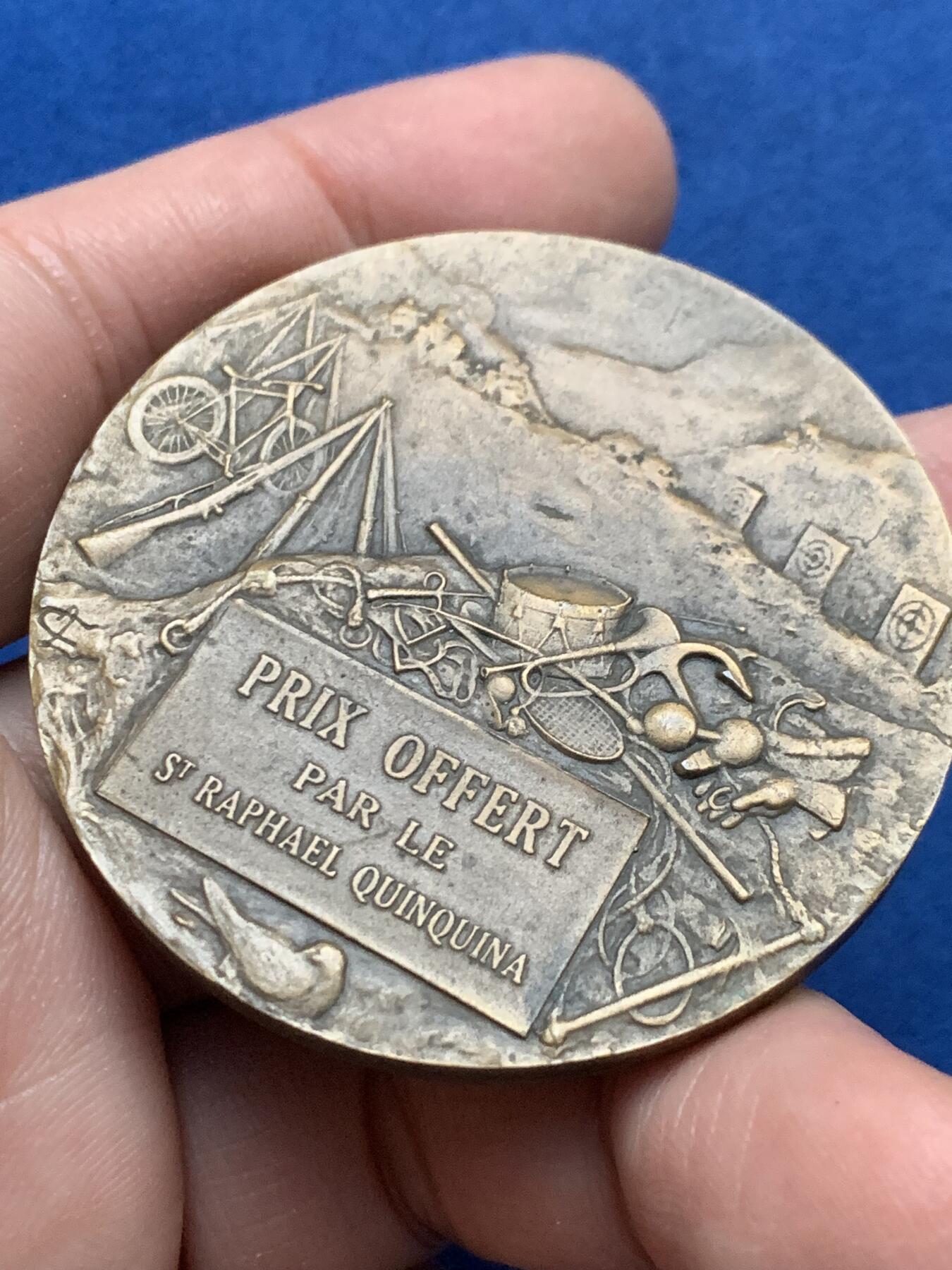 《竞宝斋》第443场 周日，周一，2场连拍 （全场包邮） 法国射击节纪念铜章 57.5克 49.5mm 带盒