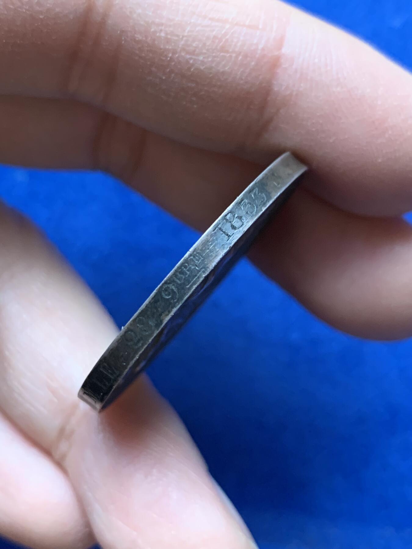 《竞宝斋》第443场 周日，周一，2场连拍 （全场包邮） 法国婚姻纪念银章 背面无刻字 神灯边铭 34mm 17.25g