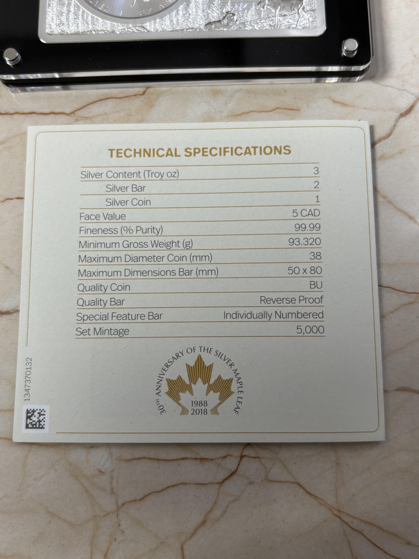 第184期拍卖 加拿大2018年枫叶发行30周年3盎司组合纪念银币，9999银，发行5000套