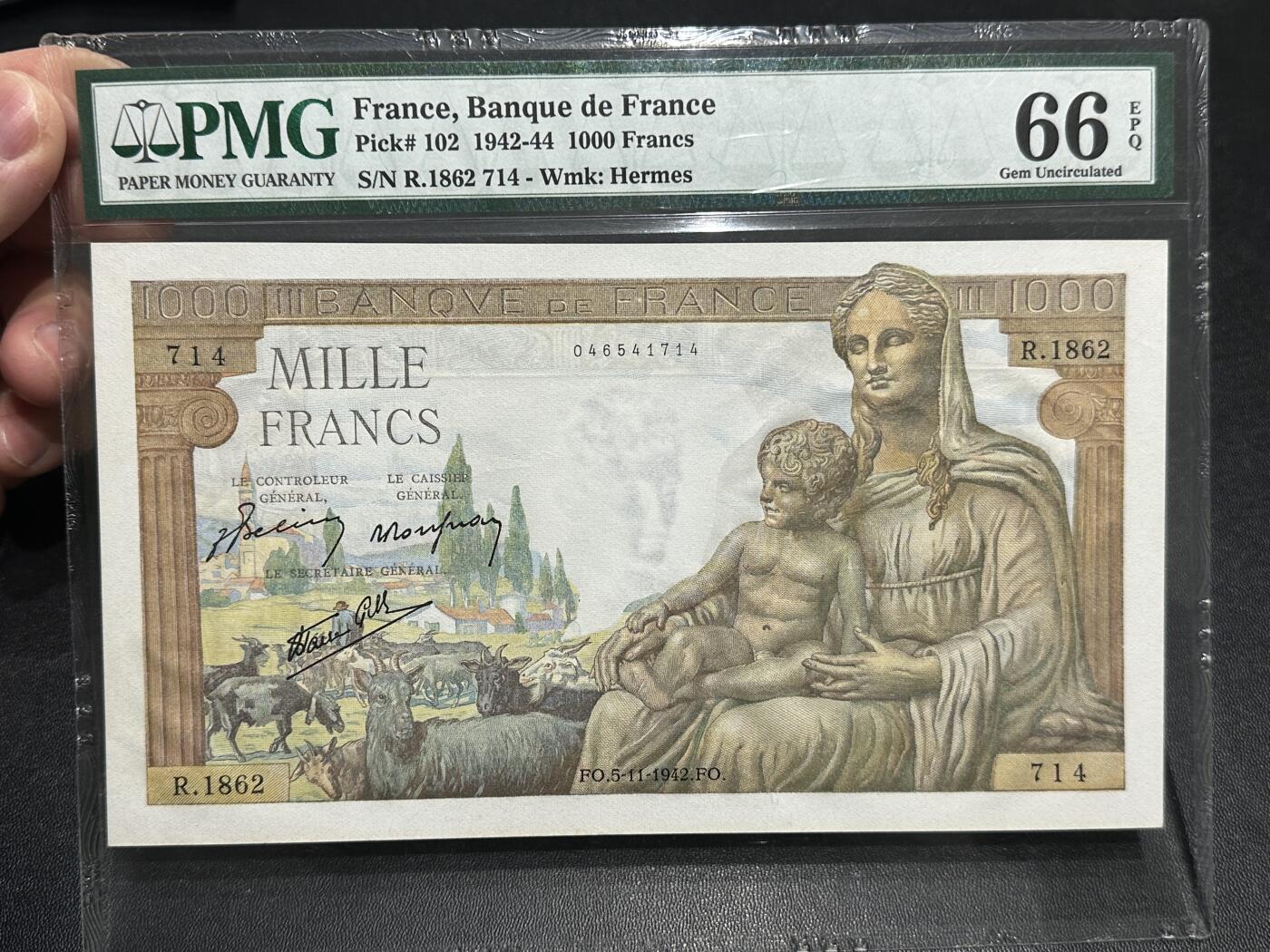 《外钞收藏家》第五百九十期（欧洲强钞、港币、硬通货及丰富裸币大拍场）（本平台长期征集拍品、欢迎藏友们联系合作） 1942年法国100法郎 PMG66 精美大票幅