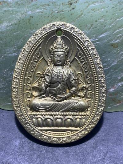 精美黄铜虚空藏菩萨护身牌一个 - 精美黄铜虚空藏菩萨护身牌一个