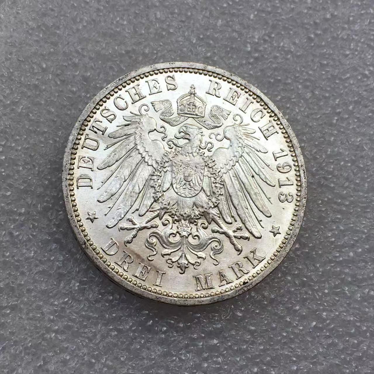 世界钱币专场拍卖 每周二开拍 1913年德国普鲁士国王威廉二世花枝登基3马克银币