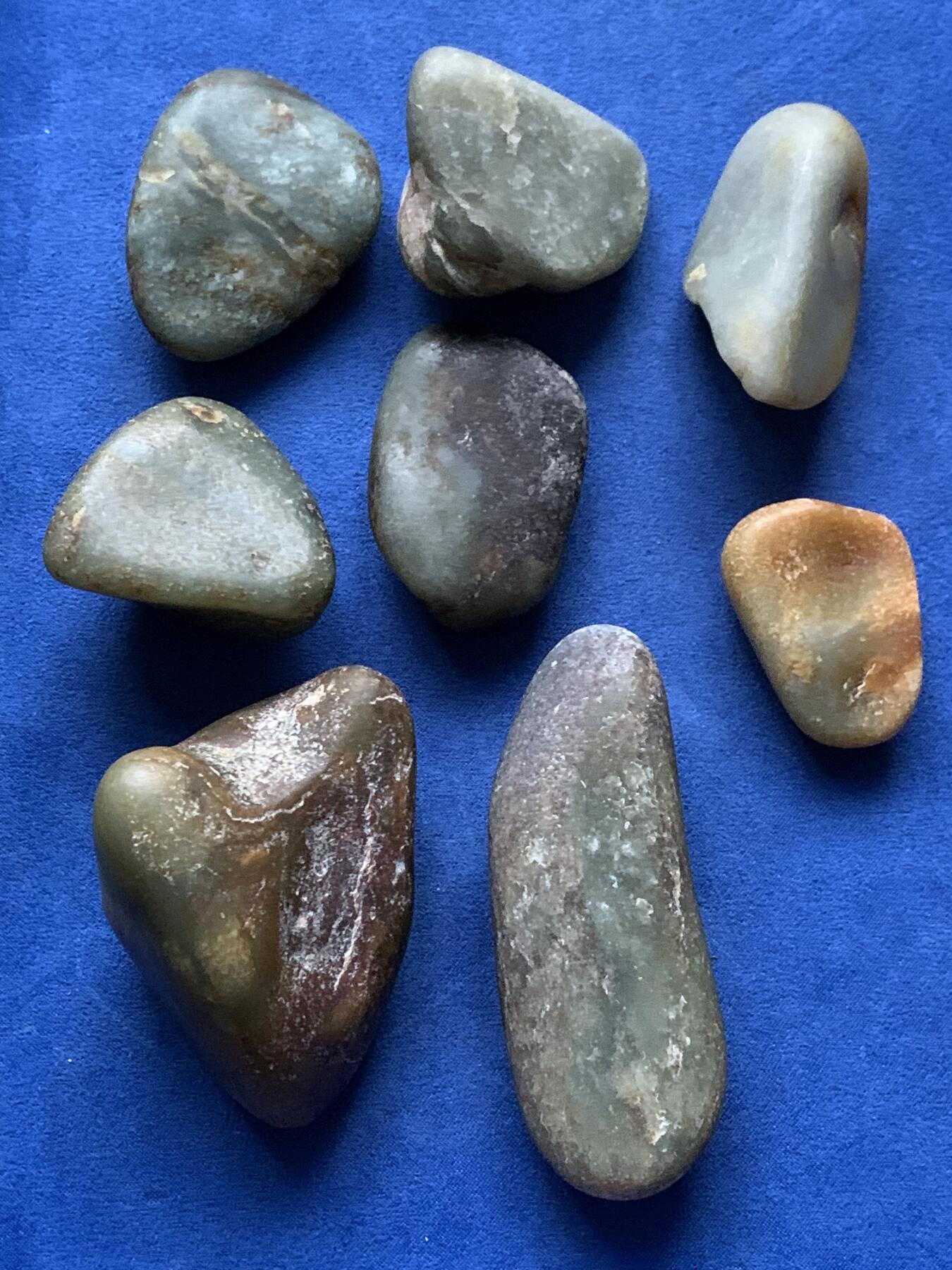 《竞宝斋》第443场 周日，周一，2场连拍 （全场包邮） 八枚一组 手把件 重约705克 细节见图