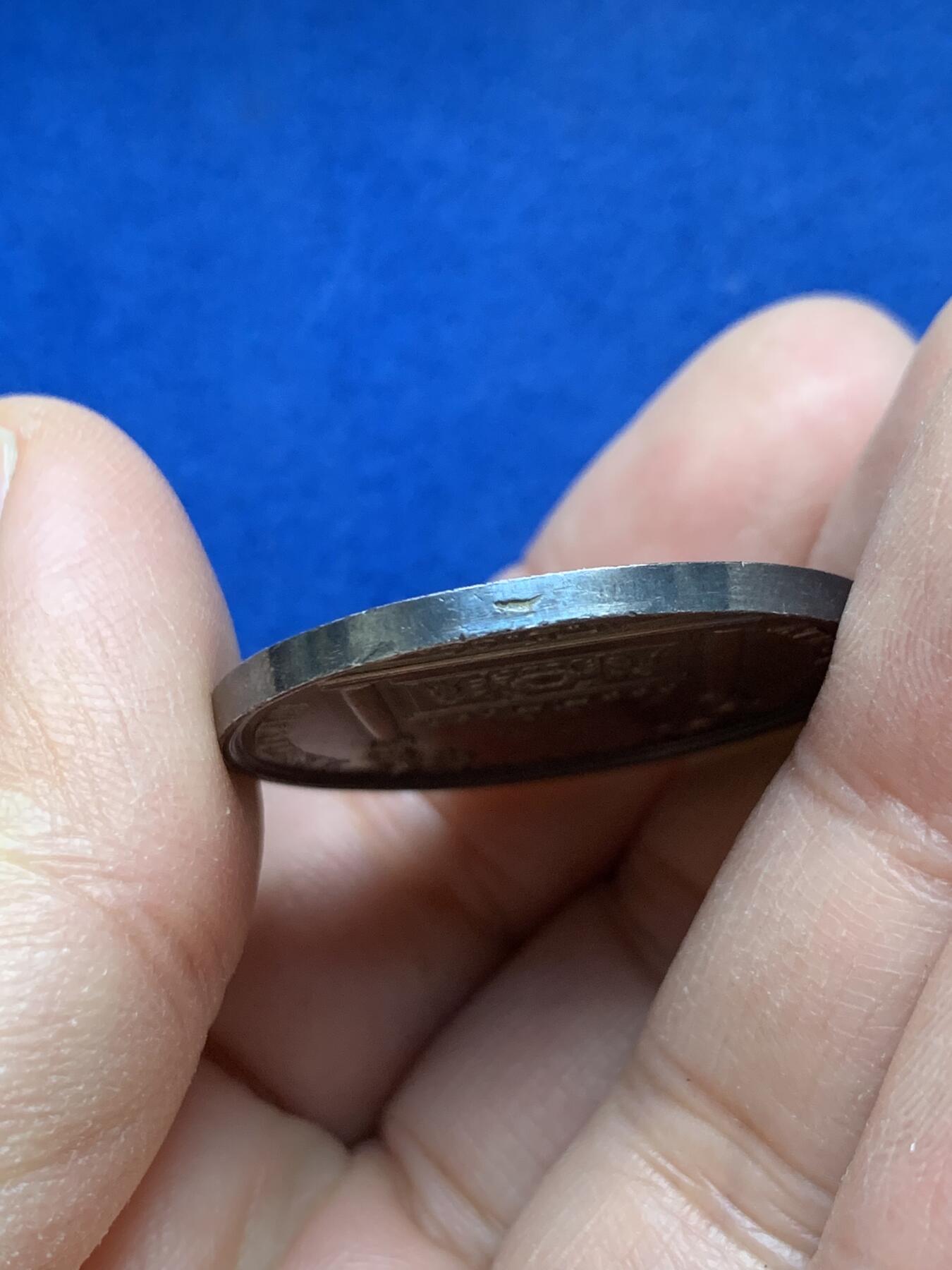 《竞宝斋》第443场 周日，周一，2场连拍 （全场包邮） 法国1828年里昂雅典娜艺术学院银质奖章 33.5mm 15.05g 神灯边铭 早期边铭