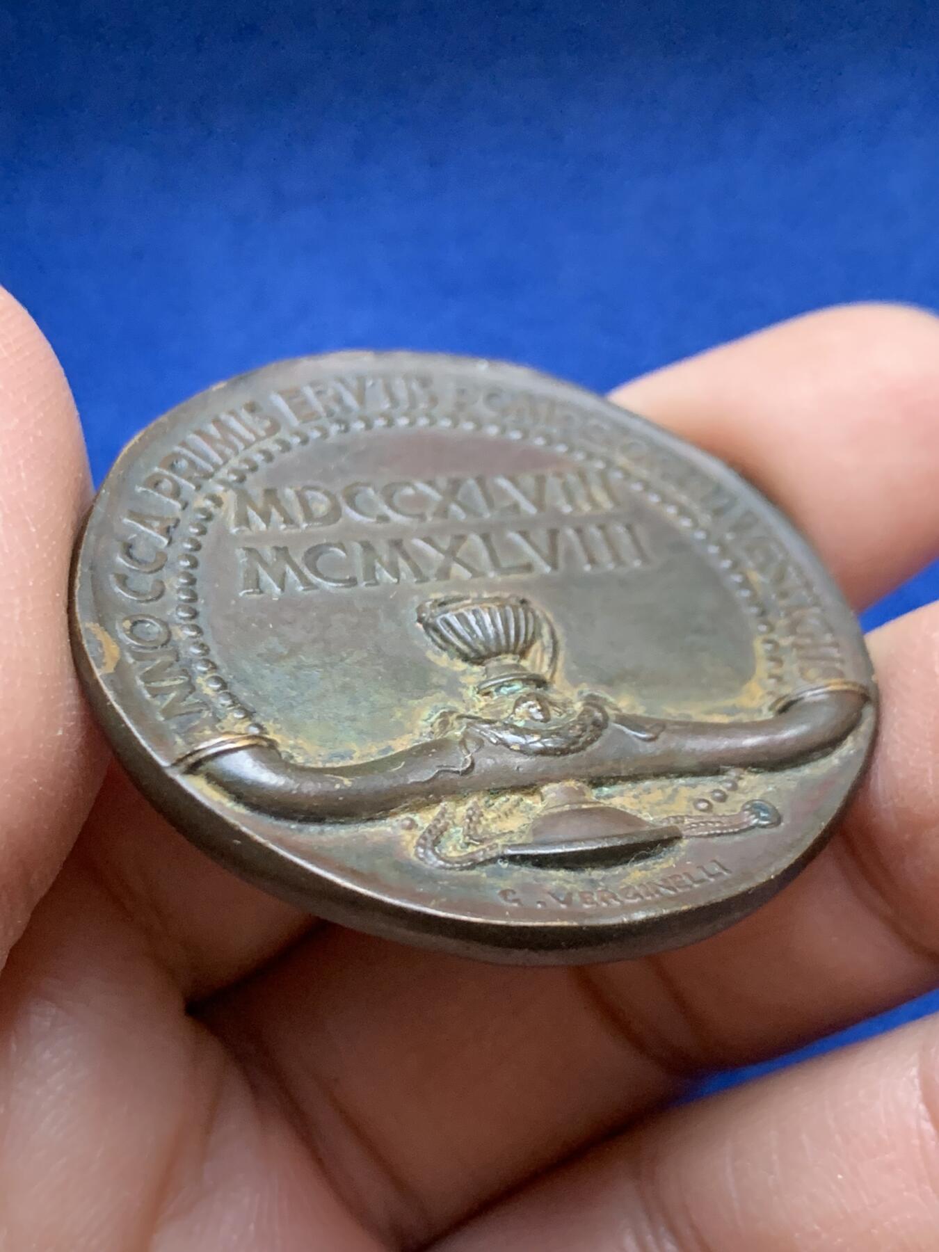 《竞宝斋》第443场 周日，周一，2场连拍 （全场包邮） 比利时工艺博览会纪念铜章 28.25克 40.1mm 双面超高浮雕 非常少见的品种