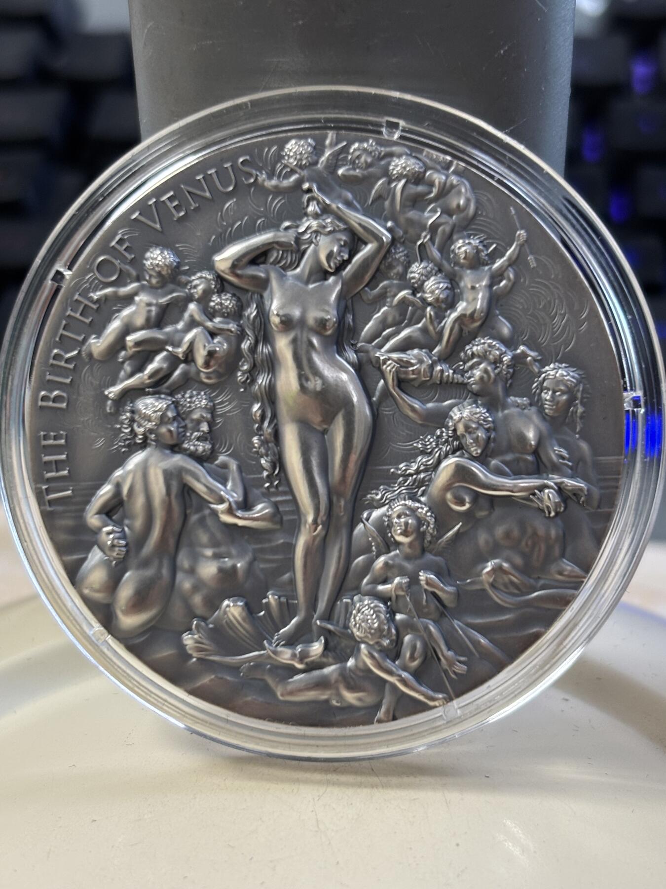 第184期拍卖 喀麦隆2021年国色天香系列3维纳斯诞生2盎司银币，999银，发行500枚