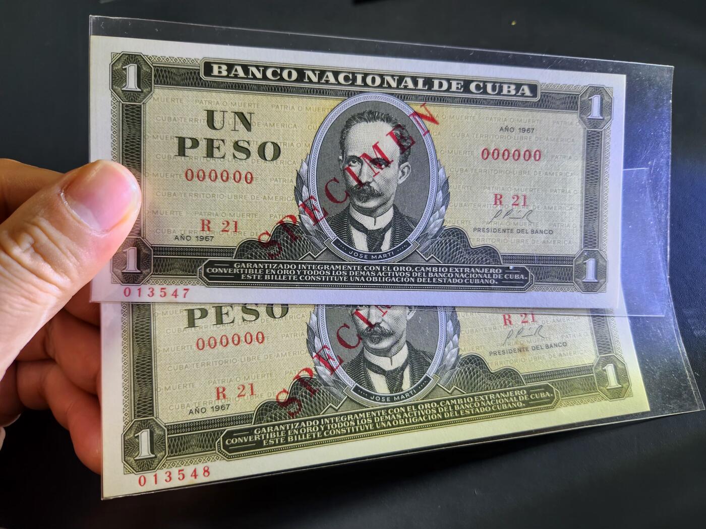 12月3号晚上8点 外国纸币自动截拍第67场 全新2连号 1967年1 古巴样票