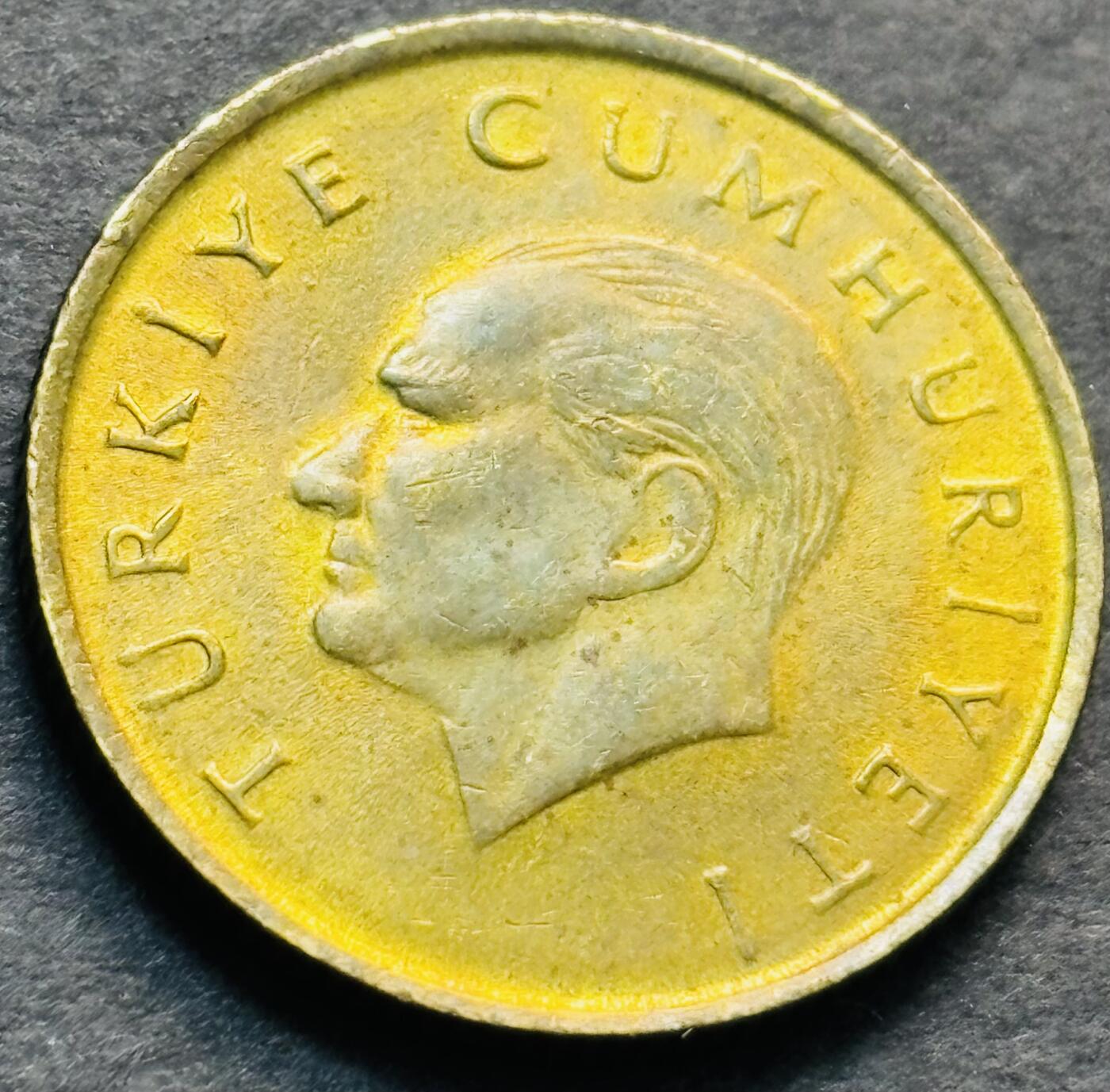 文馨钱币收藏第 284 场，【 长期接收代拍品】老藏家拍品南朝鲜李承晚时期货币，泰国大型纪念币，土耳其各时期及各国套币场 原铜光品相 1990 年土耳其 100 里拉黄铜币