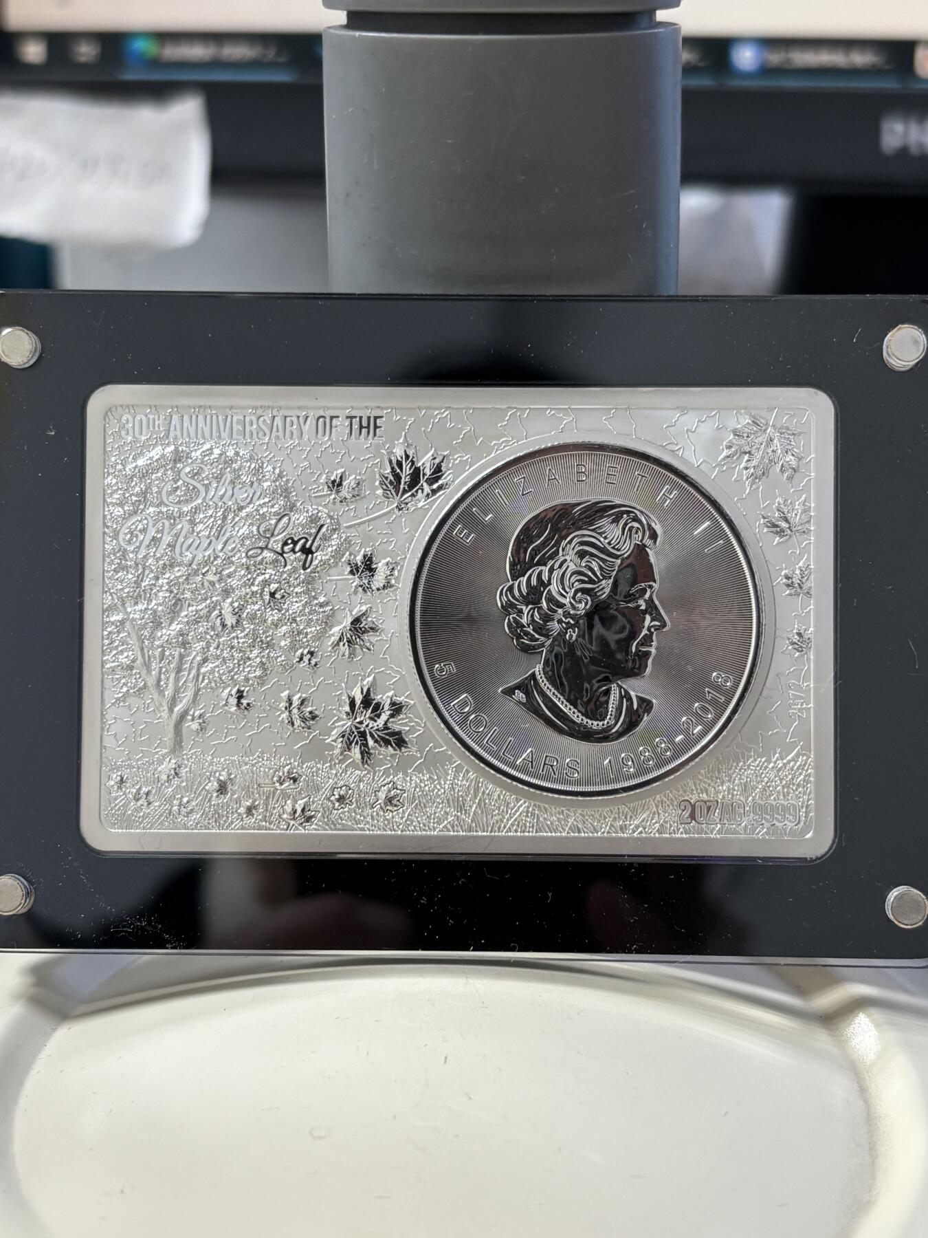 第184期拍卖 加拿大2018年枫叶发行30周年3盎司组合纪念银币，9999银，发行5000套