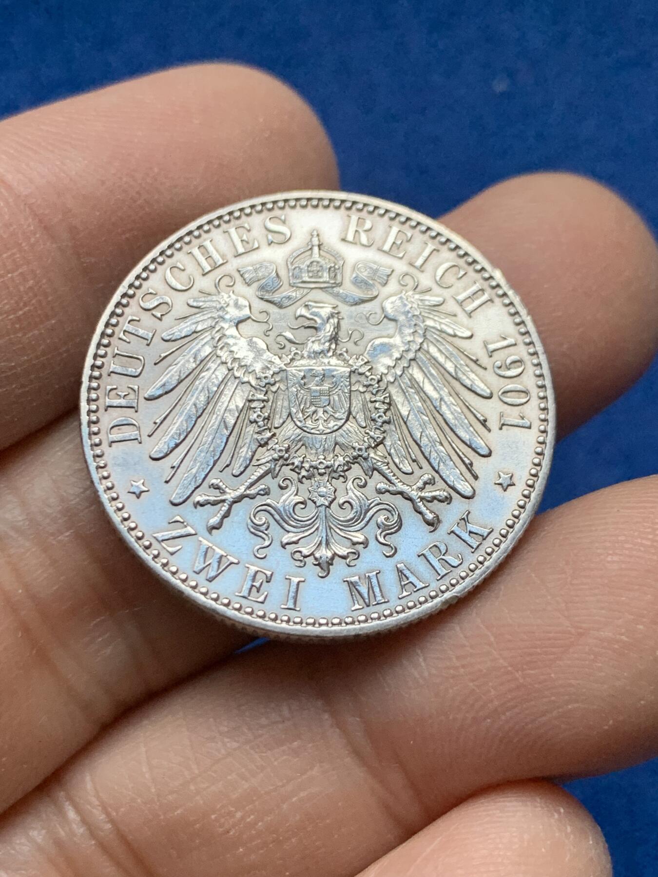 《竞宝斋》第443场 周日，周一，2场连拍 （全场包邮） 德国1901年普鲁士建国200周年2马克银币，底光不错，品相佳。