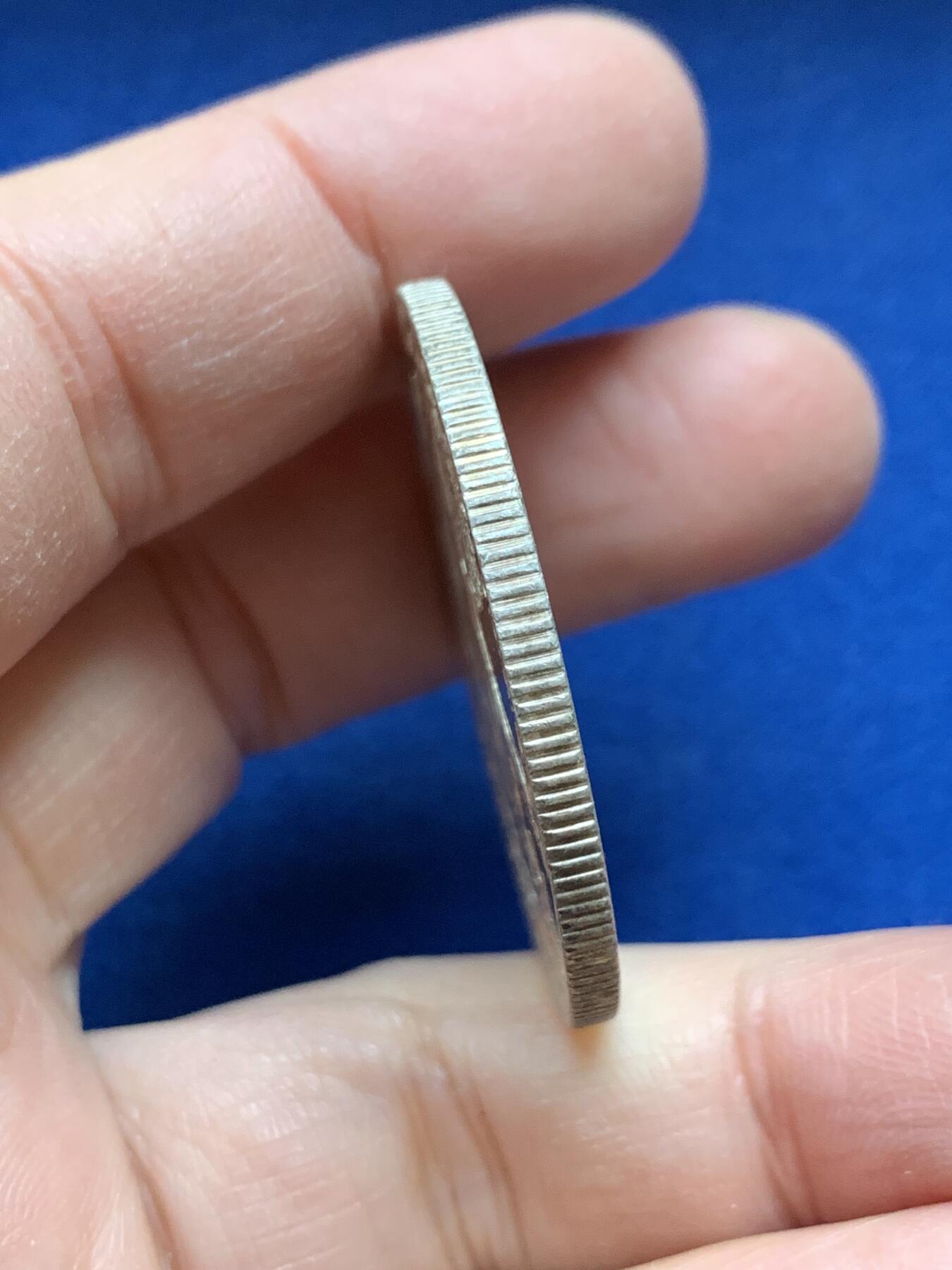 《竞宝斋》第443场 周日，周一，2场连拍 （全场包邮） 法属印支1900年坐洋1皮阿斯特银币 细节见图