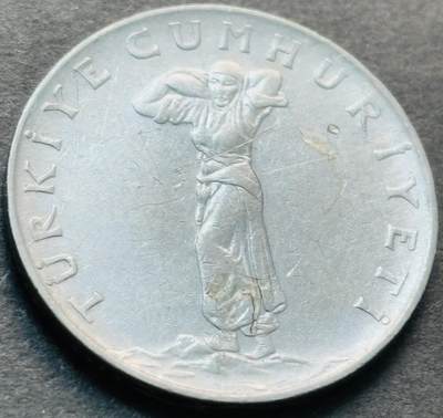 文馨钱币收藏第 284 场，【 长期接收代拍品】老藏家拍品南朝鲜李承晚时期货币，泰国大型纪念币，土耳其各时期及各国套币场 - 星月形向左  1970 年土耳其 25 库鲁，减轻重版