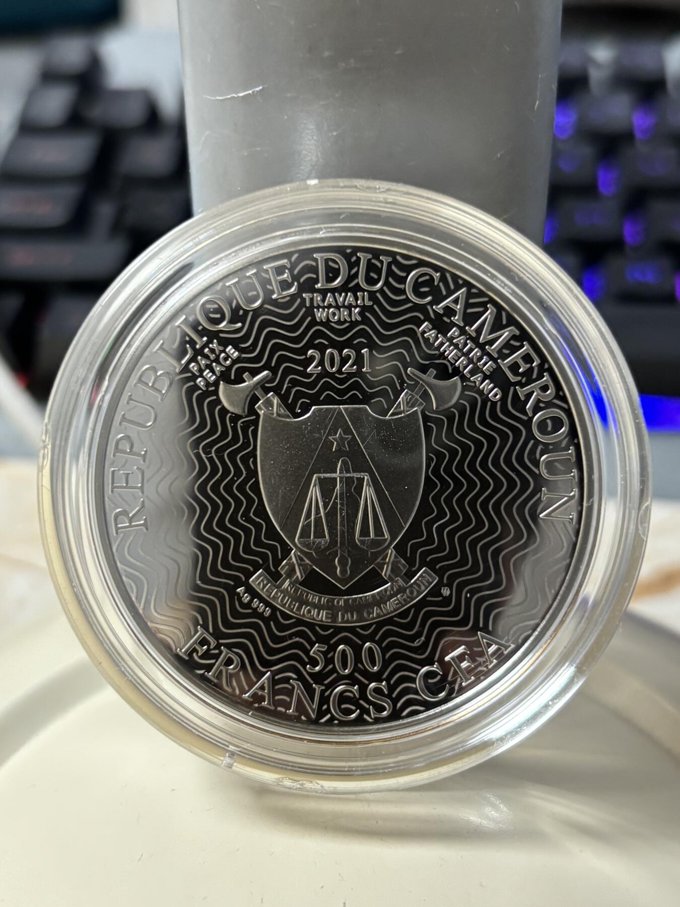 第184期拍卖 喀麦隆2021年太阳系系列火星钌化镀金彩印纪念银币，999银钌化，17.5克，发行555枚