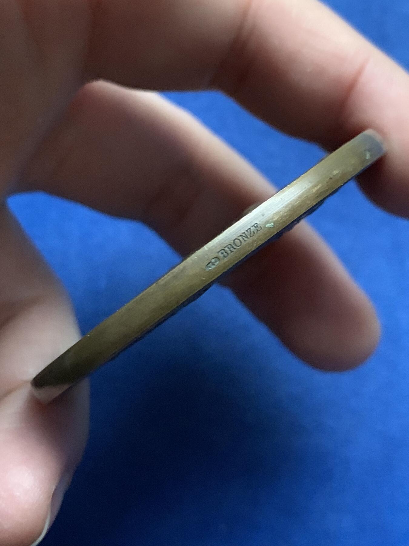 《竞宝斋》第443场 周日，周一，2场连拍 （全场包邮） 名家名作 法国体操协会联盟铜章 93.8克 57.8mm 丰饶角铜标 精美盒装