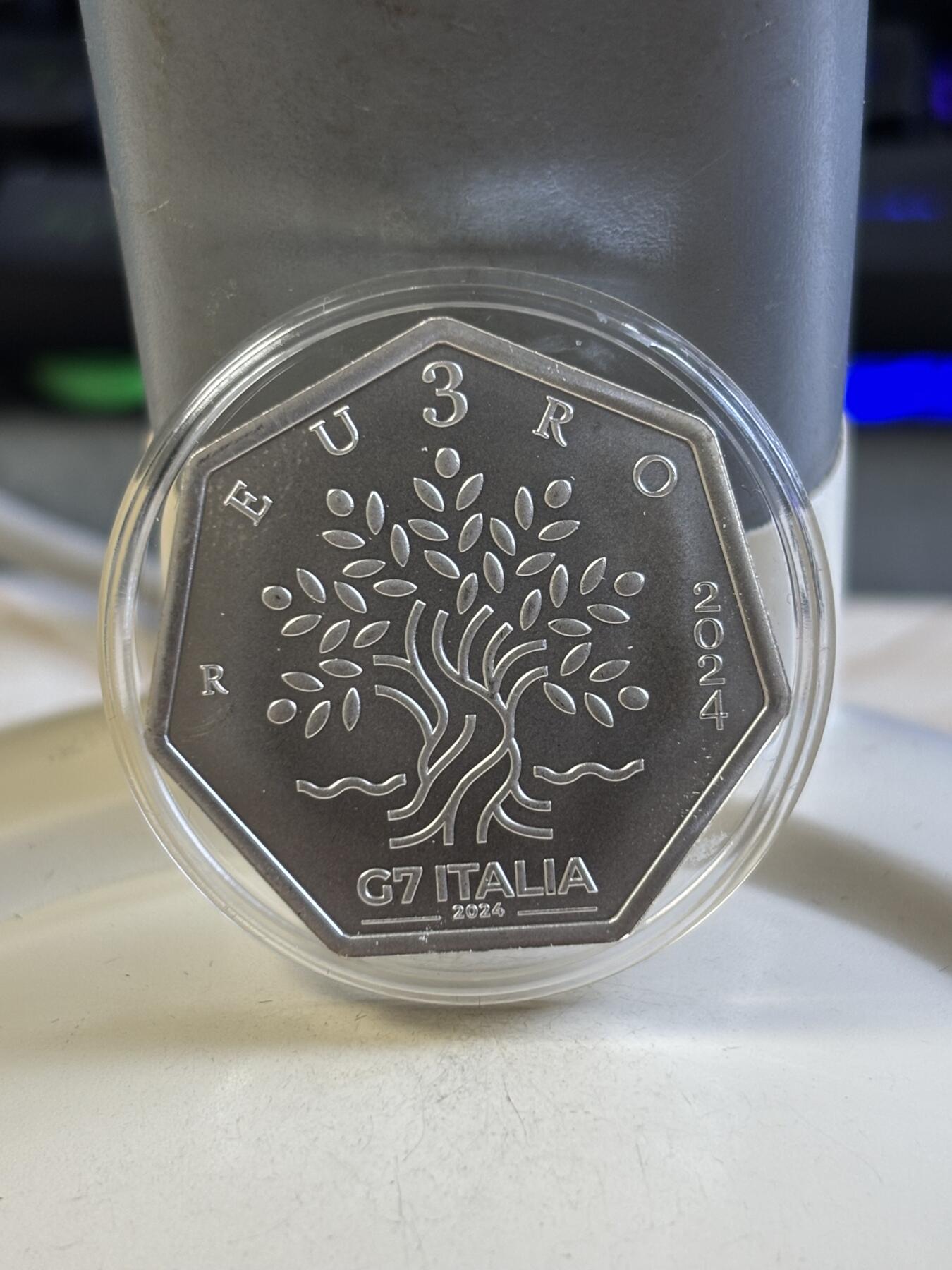 第183期拍卖 意大利2024年七国集团G7首脑峰会主宾国女神银币，925银，20.24克，发行4000枚，有手印