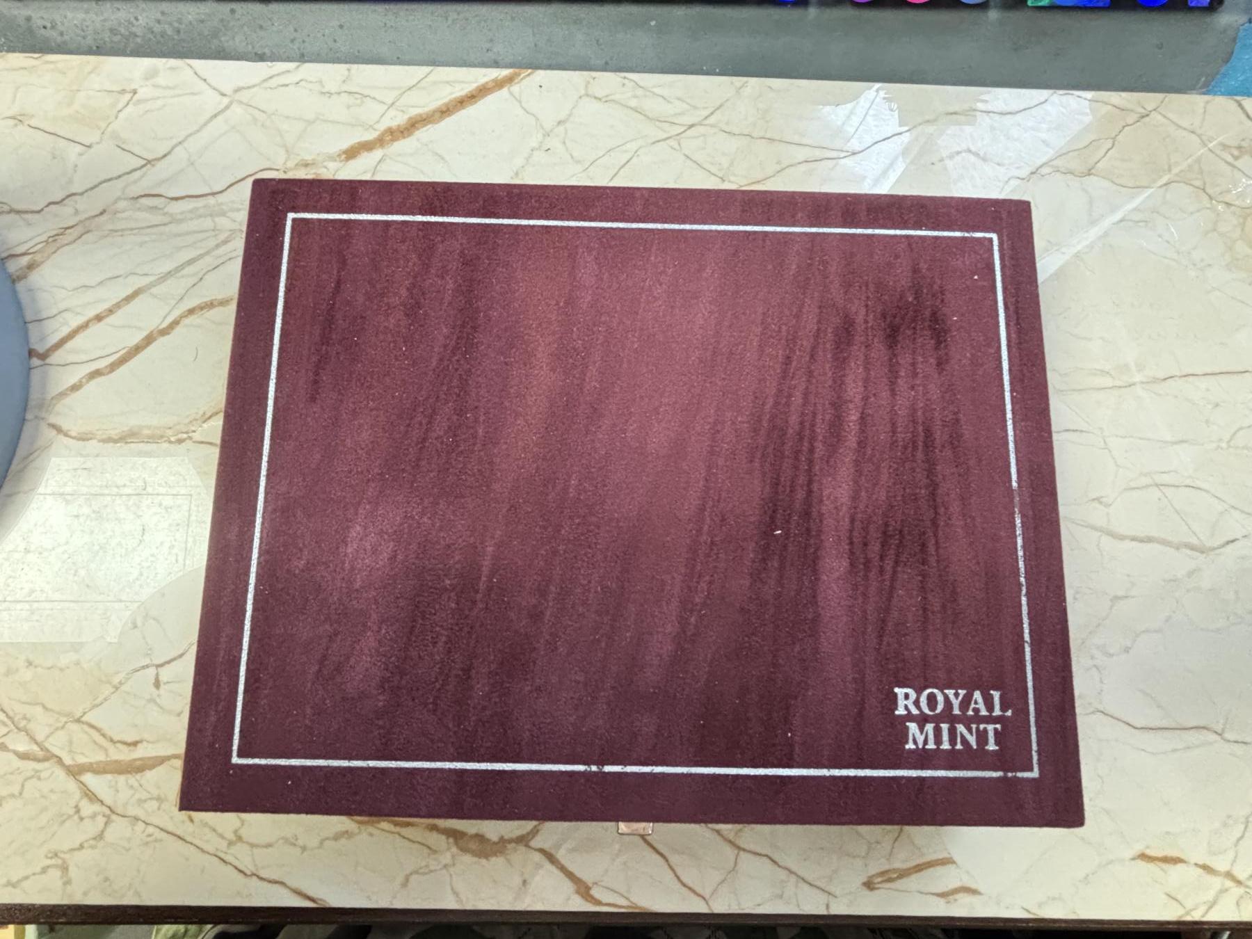 第183期拍卖 英国1996年【十进制】7枚全银精制纪念套币，925银，3.56/7.12/3.25/6.5/5.0/13.5/9.5克，发行15000套