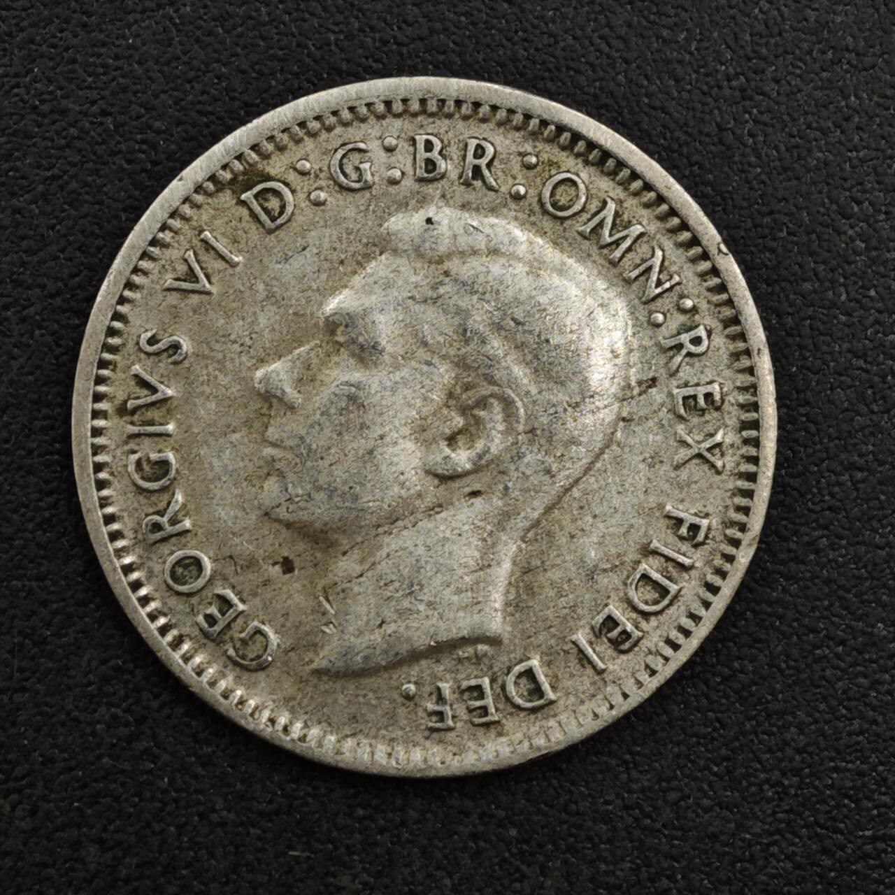 【淘币小摊】实时拍第八百一十三拍   散币场   满百包邮可预留二周 每周一统一发货   澳大利亚1952年乔治六世3便士银币