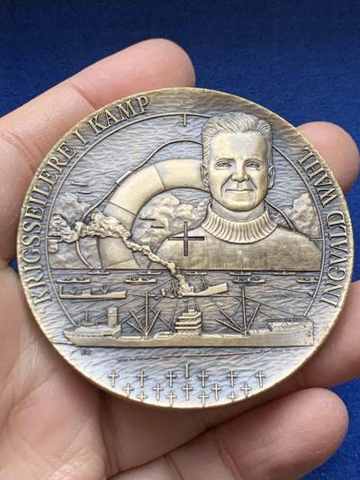 《竞宝斋》第443场 周日，周一，2场连拍 （全场包邮） - 挪威为自由而战系列二战纪念章 112.2克 60.7mm