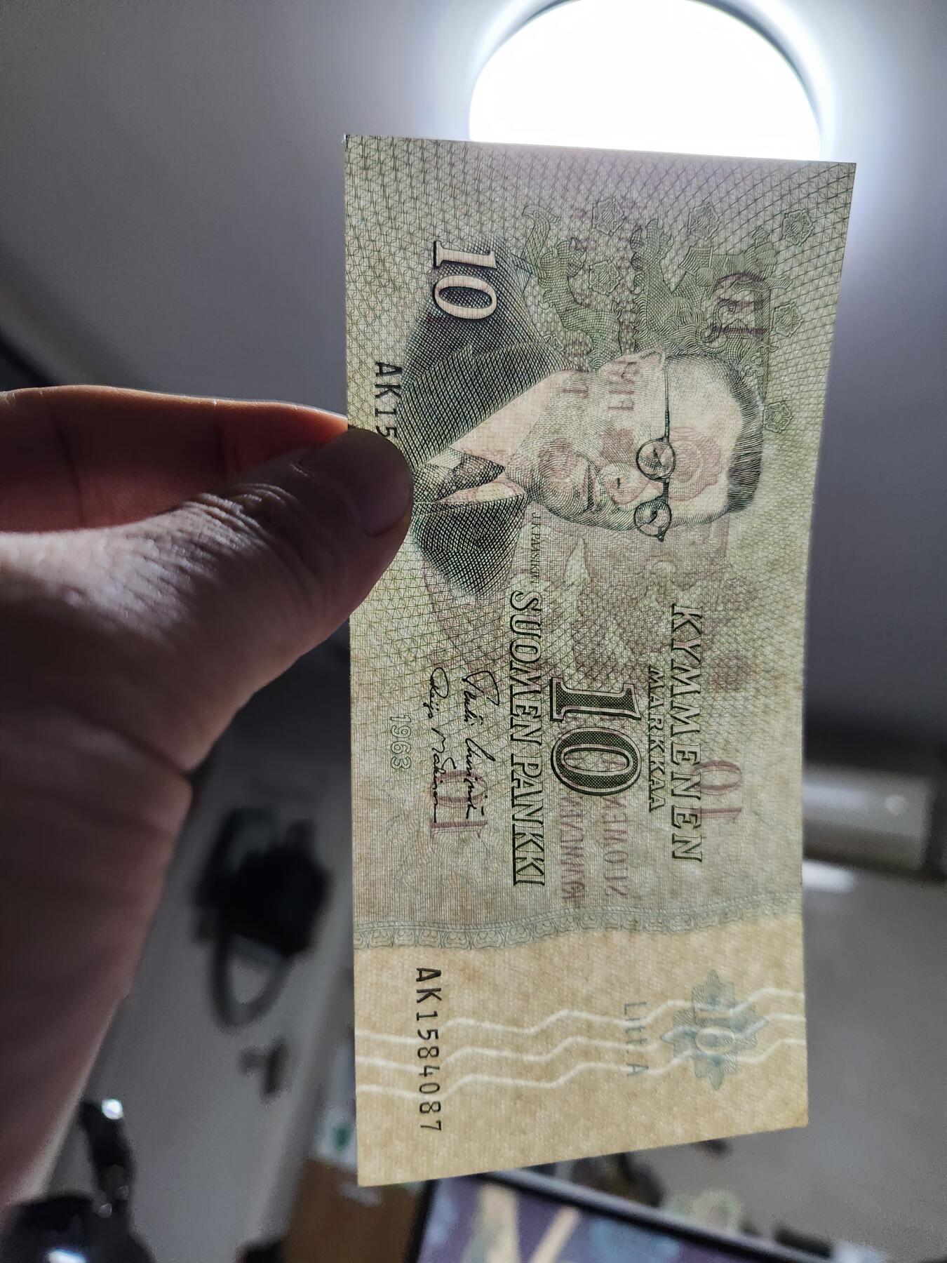 12月3号晚上8点 外国纸币自动截拍第67场 芬兰10马克纸币 1963年LITT.A版  首任总统 极美品