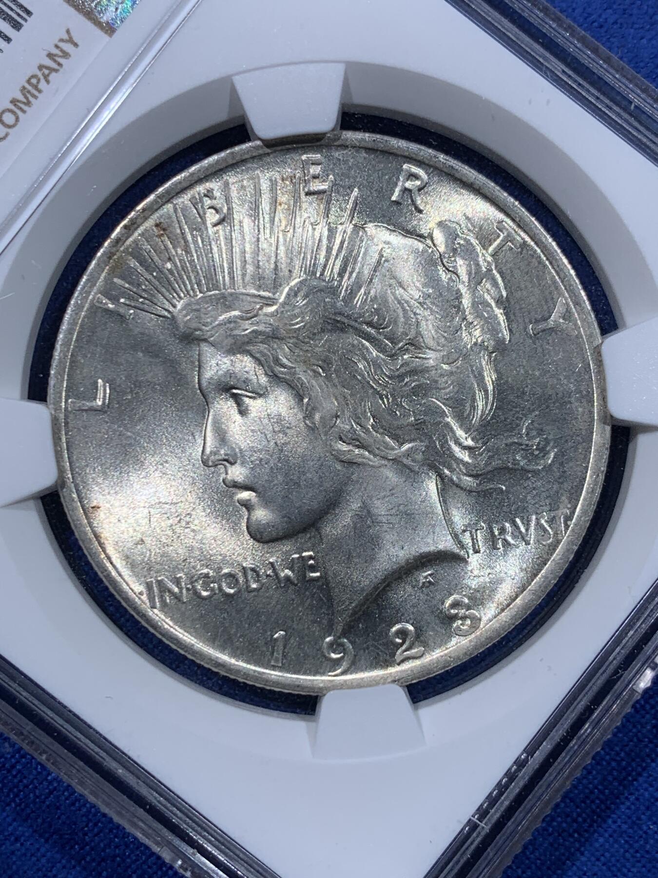 《竞宝斋》第443场 周日，周一，2场连拍 （全场包邮） NGC MS64 美国1923年和平一元银币