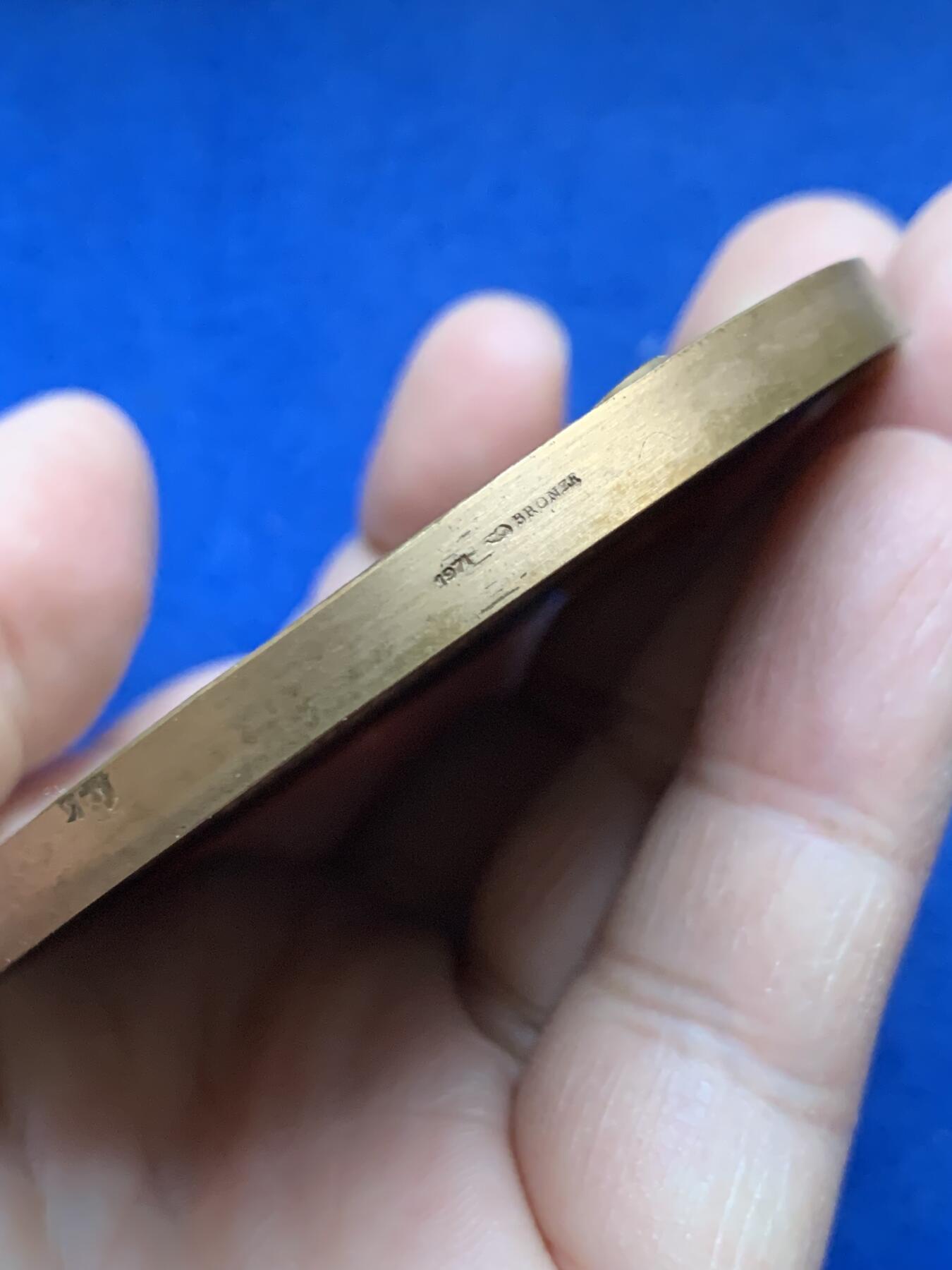 《竞宝斋》第443场 周日，周一，2场连拍 （全场包邮） 法国议会颁发玛丽安娜女神大铜章 136.1克 67.5mm 1971 丰饶角铜标