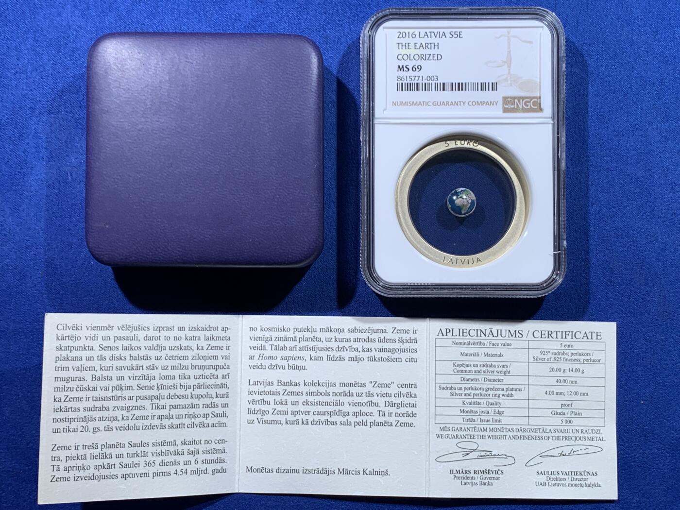 《竞宝斋》第443场 周日，周一，2场连拍 （全场包邮） NGC PF69UC 拉脱维亚2016年发行的透明陶瓷彩色地球镶嵌纪念银币-5欧（20克，925银，40MM币径，限量5千枚，盒证齐全）荣膺2017年第11届硬币之星原创技术大奖