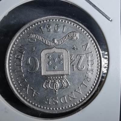 沼泽如烟--第918场 - 荷属安的列斯1981年2.5盾