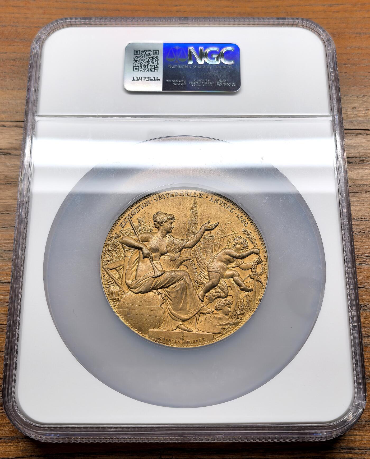 纫秋兰以为佩·凡希社微拍感恩专场 1885比利时安特卫普国际博览会纪念大铜章NGC-MS64，直径58mm，高浮雕，光泽优美，博览会系列不常见的品种之一。