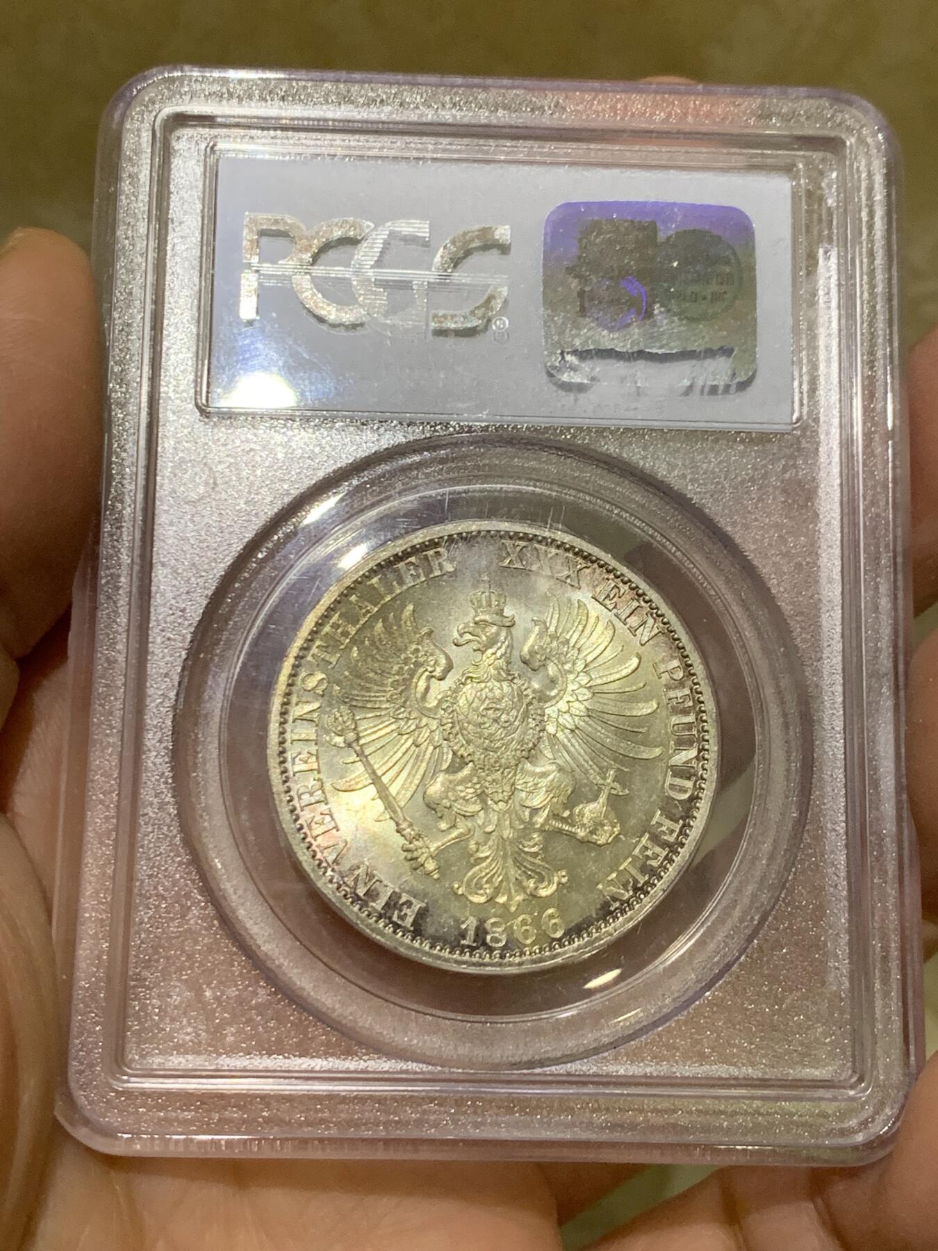 《竞宝斋》第443场 周日，周一，2场连拍 （全场包邮） PCGS MS64 德国 1866年 普鲁士战胜奥地利 胜利泰勒 独年发行 犀利细节 车轮转光 老盒来说 非常难得了