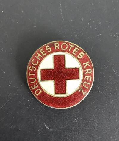 勋章杂货 - 德三红十字会证章   铜质珐琅    直径33mm