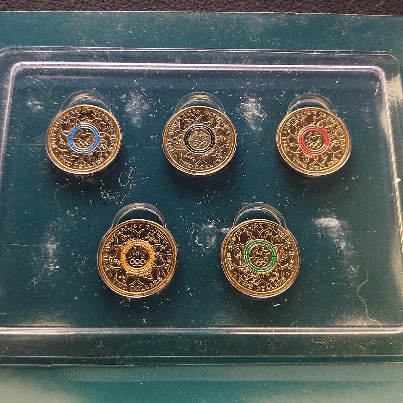【全场包邮】纯粹捡漏拍483场（免费代拍第20场） 澳大利亚2016年澳大利亚奥运代表队官方封装纪念套币-含5枚5色2元奥运代表队彩色纪念币
