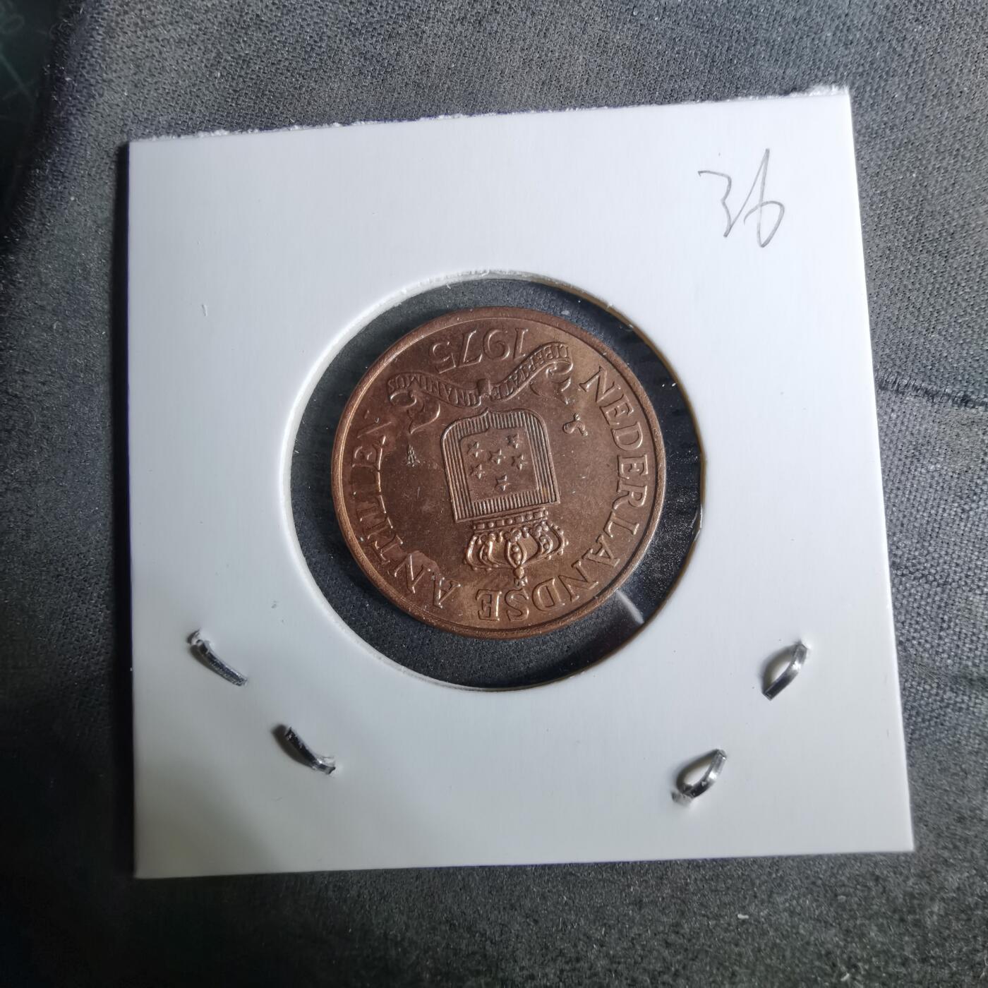 沼泽如烟--第918场 荷属安的列斯1975年2.5分