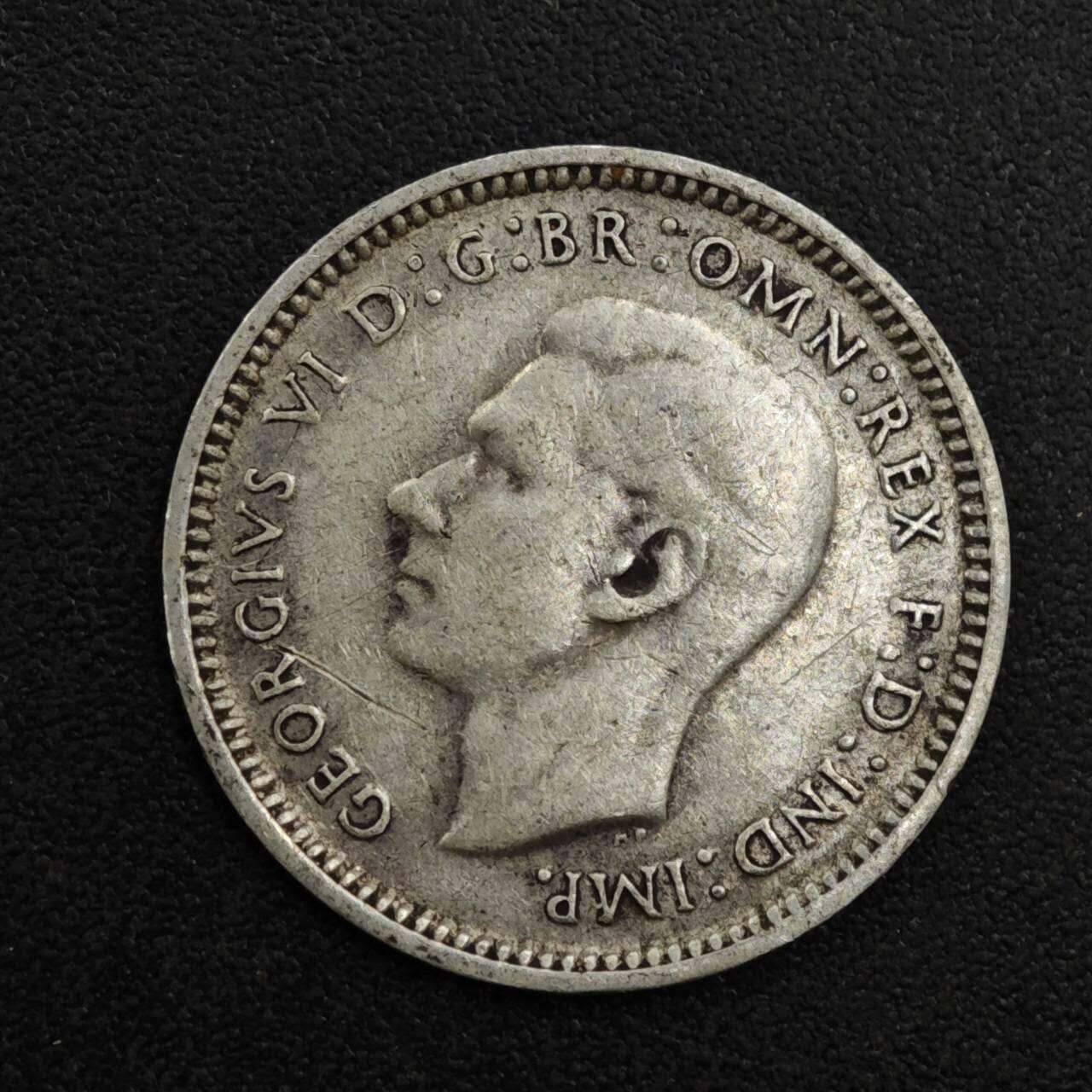 【淘币小摊】实时拍第八百一十三拍   散币场   满百包邮可预留二周 每周一统一发货   澳大利亚1942年乔治六世3便士银币