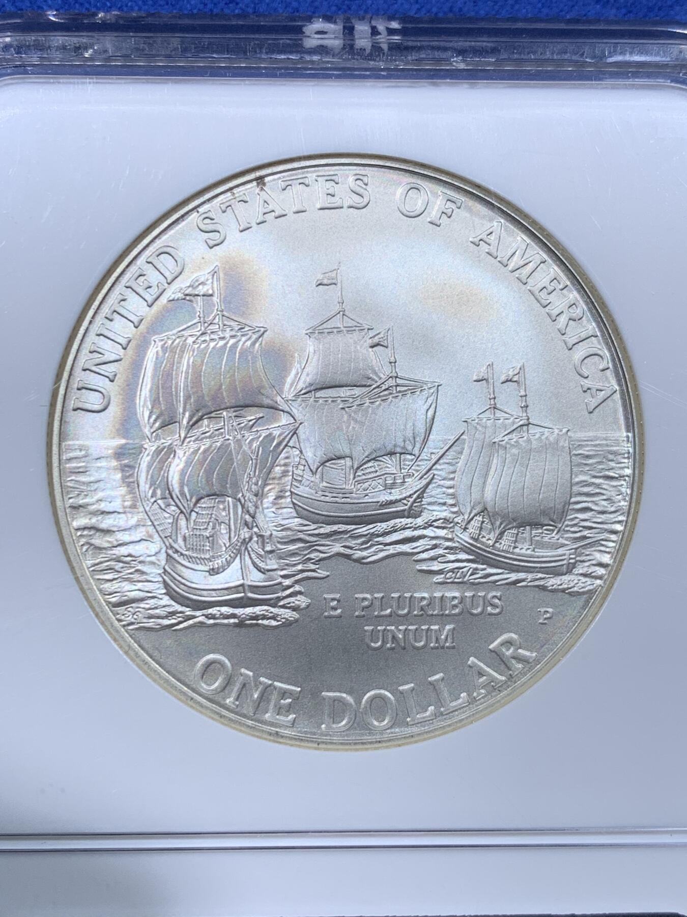 《竞宝斋》第443场 周日，周一，2场连拍 （全场包邮） NGC MS69 美国2007年詹姆斯敦400周年纪念1美元银币 900银 26.7克 盒子下沿小裂纹 细节见图