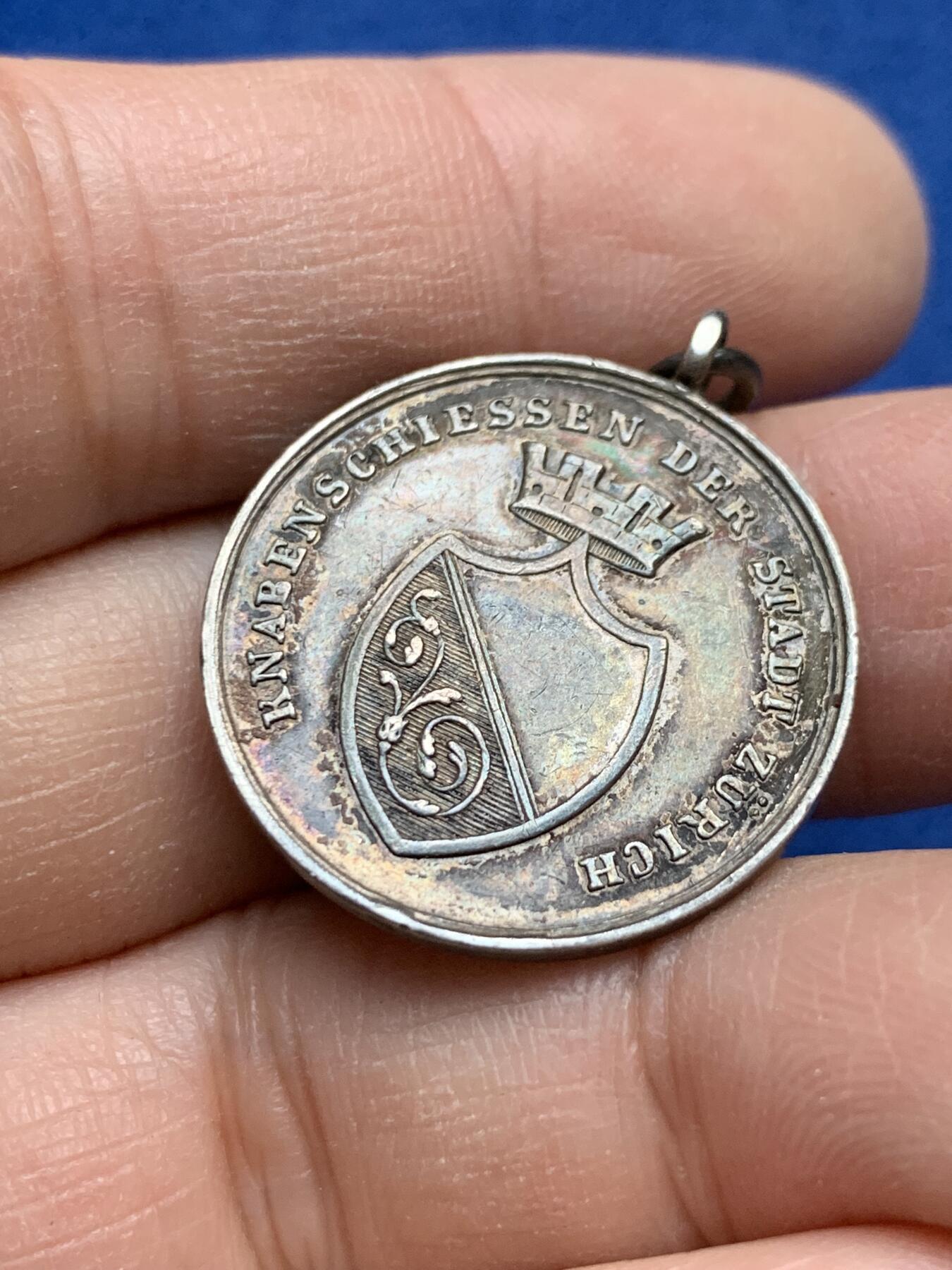 《竞宝斋》第443场 周日，周一，2场连拍 （全场包邮） 瑞士苏黎世射击节小银章，晚于1852，25MM，5.5克，目录编号1936。