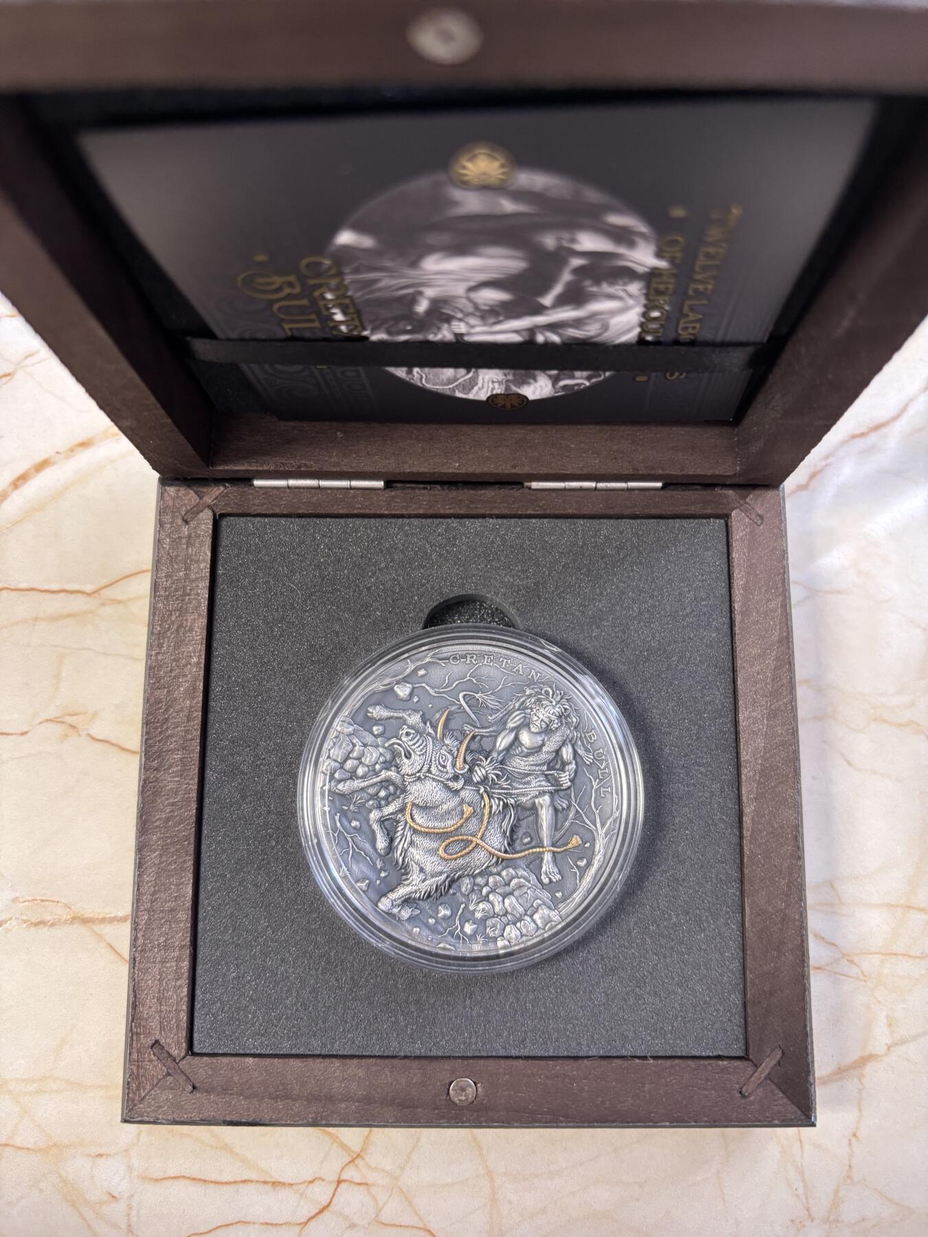 第184期拍卖 纽埃2023年大力神海格力斯驯服克里特公牛仿古银币，999银，发行500枚