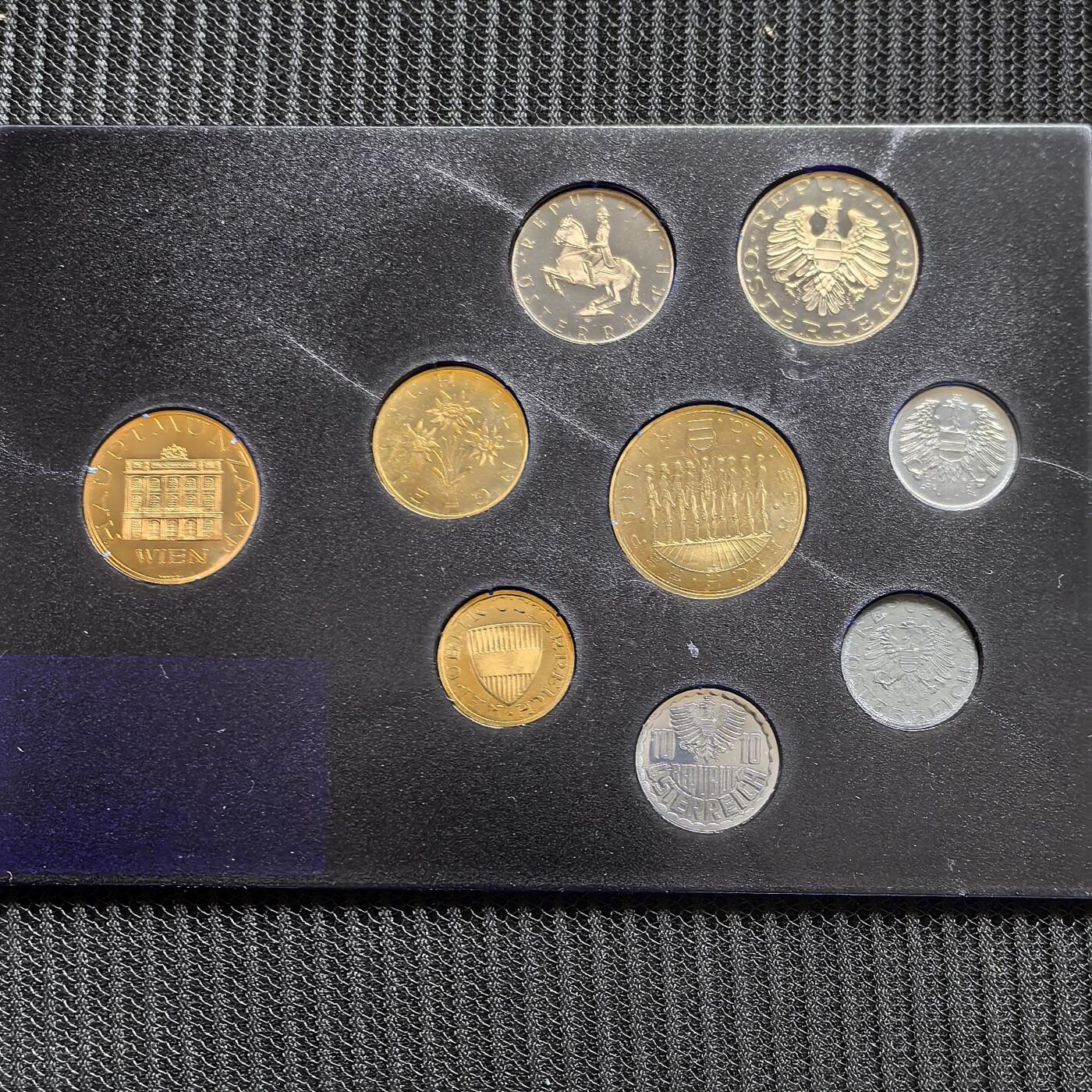 道一币馆币章第一百五十六场 原盒装 奥地利1981年精制套币八枚+纪念章