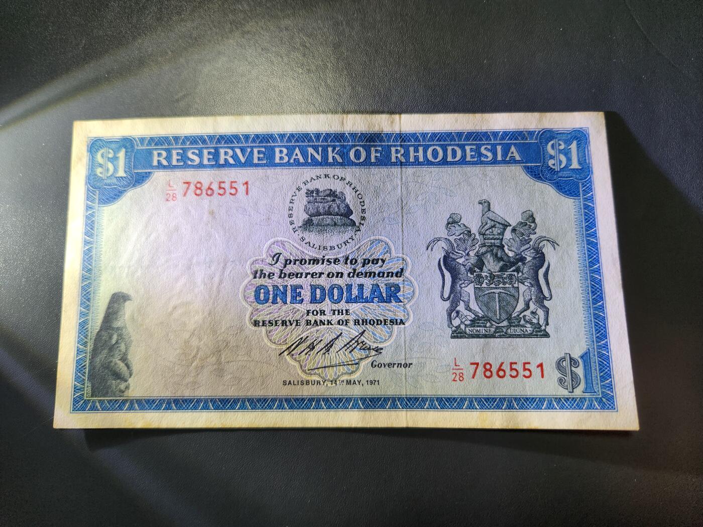 12月3号晚上8点 外国纸币自动截拍第67场 1970人像水印版 极少