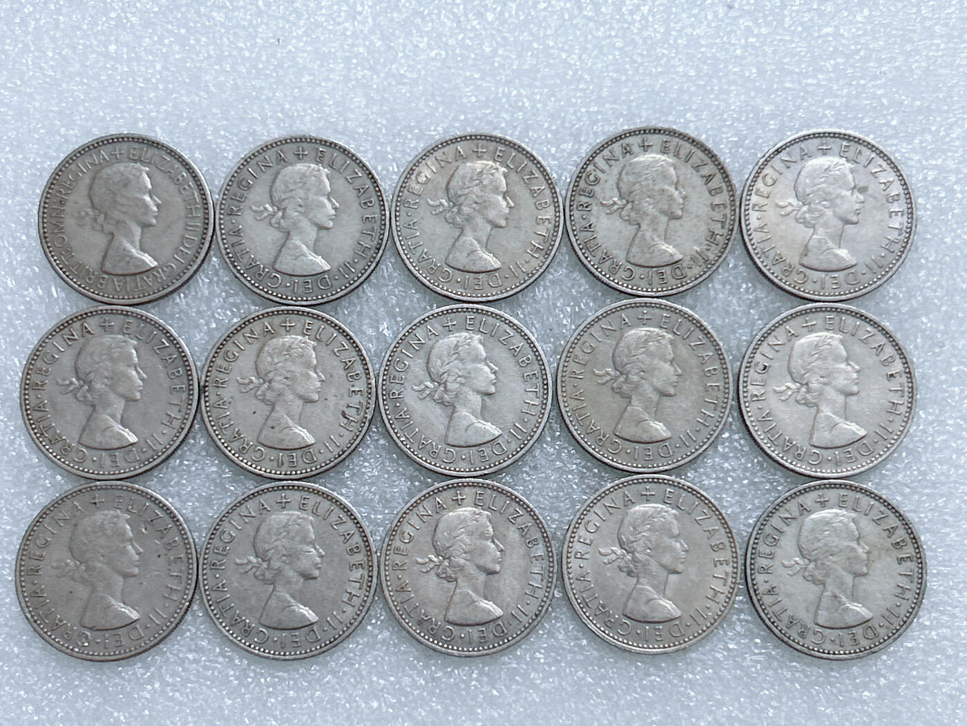 第一海外回流一元起拍收藏 散集专场  第274期 英国三狮版1先令硬币 15枚